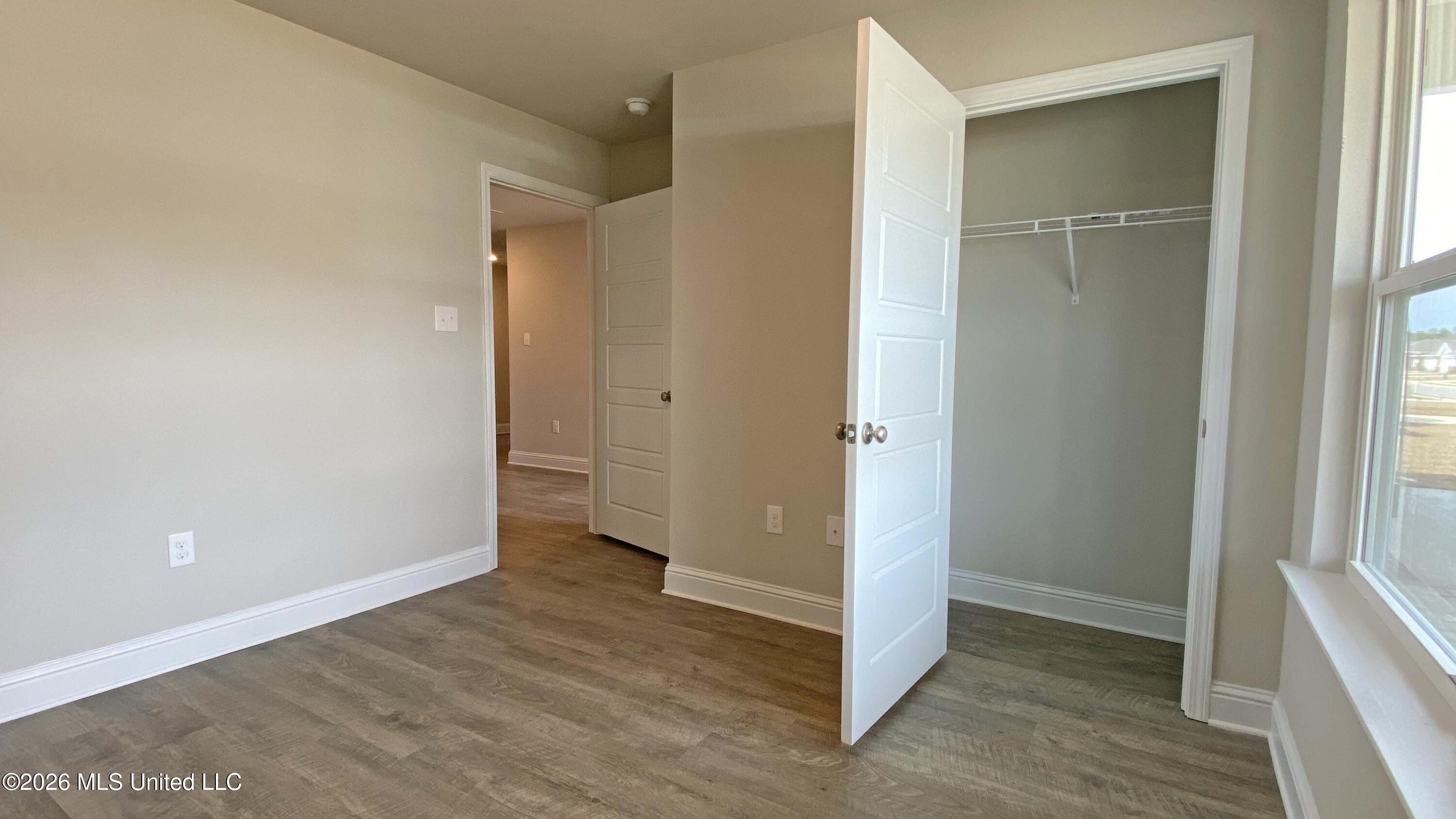 13108 Carnival Circle Property Photo 28