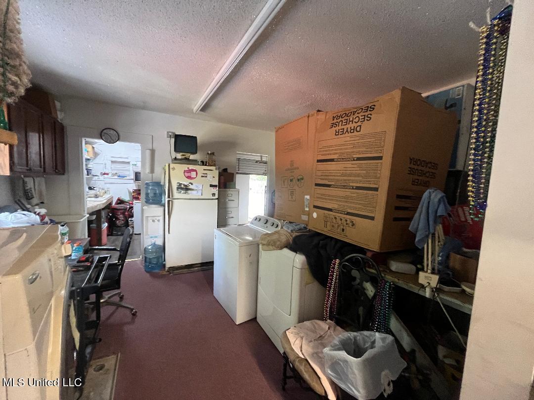 308 Santini Street Property Photo 8