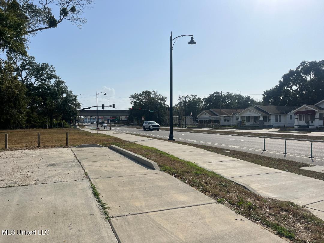 308 Santini Street Property Photo 11