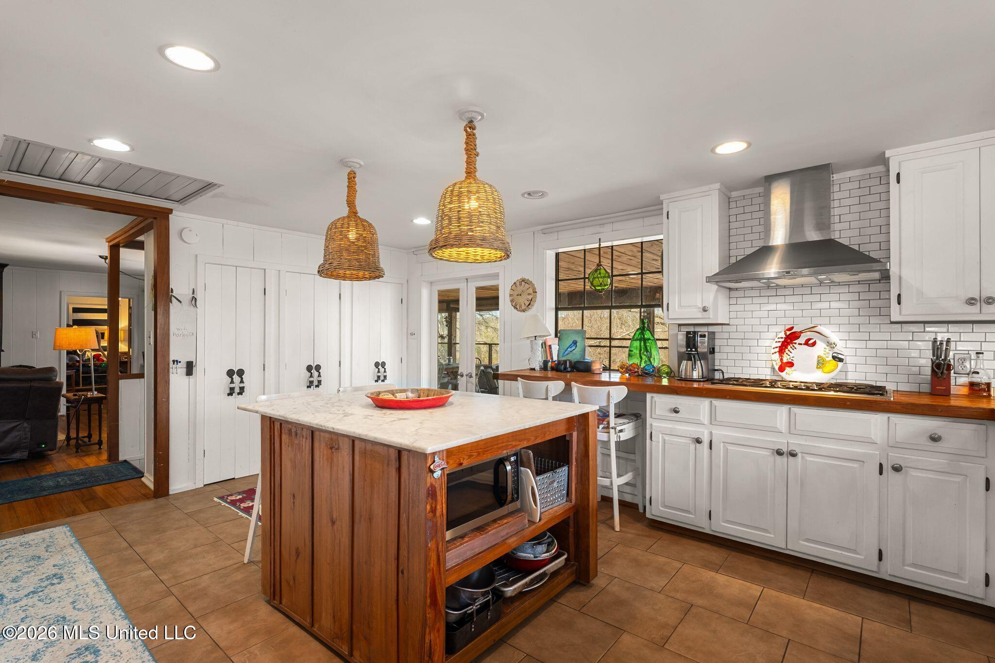 119 Betty Lane Property Photo 8