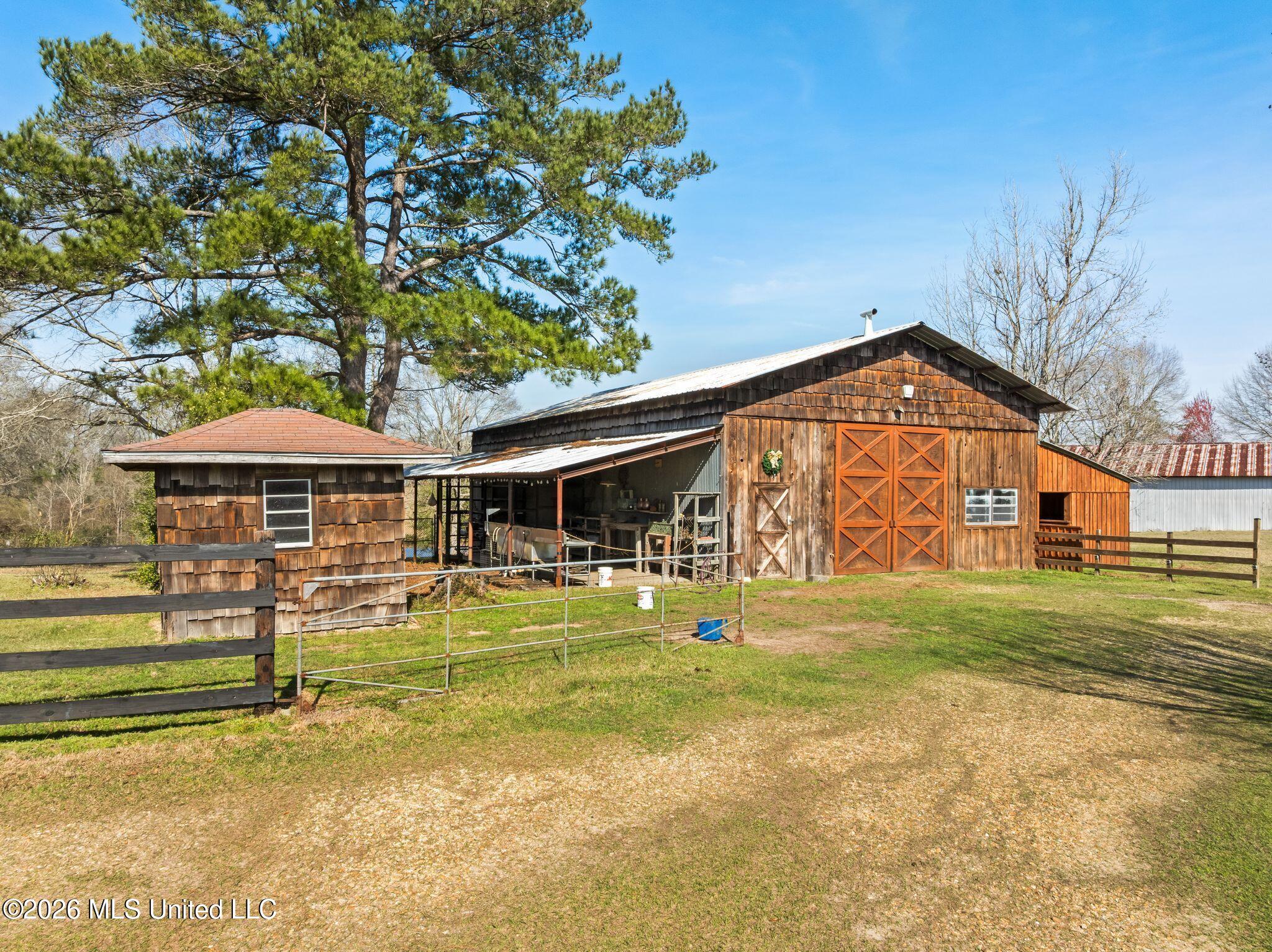 119 Betty Lane Property Photo 56