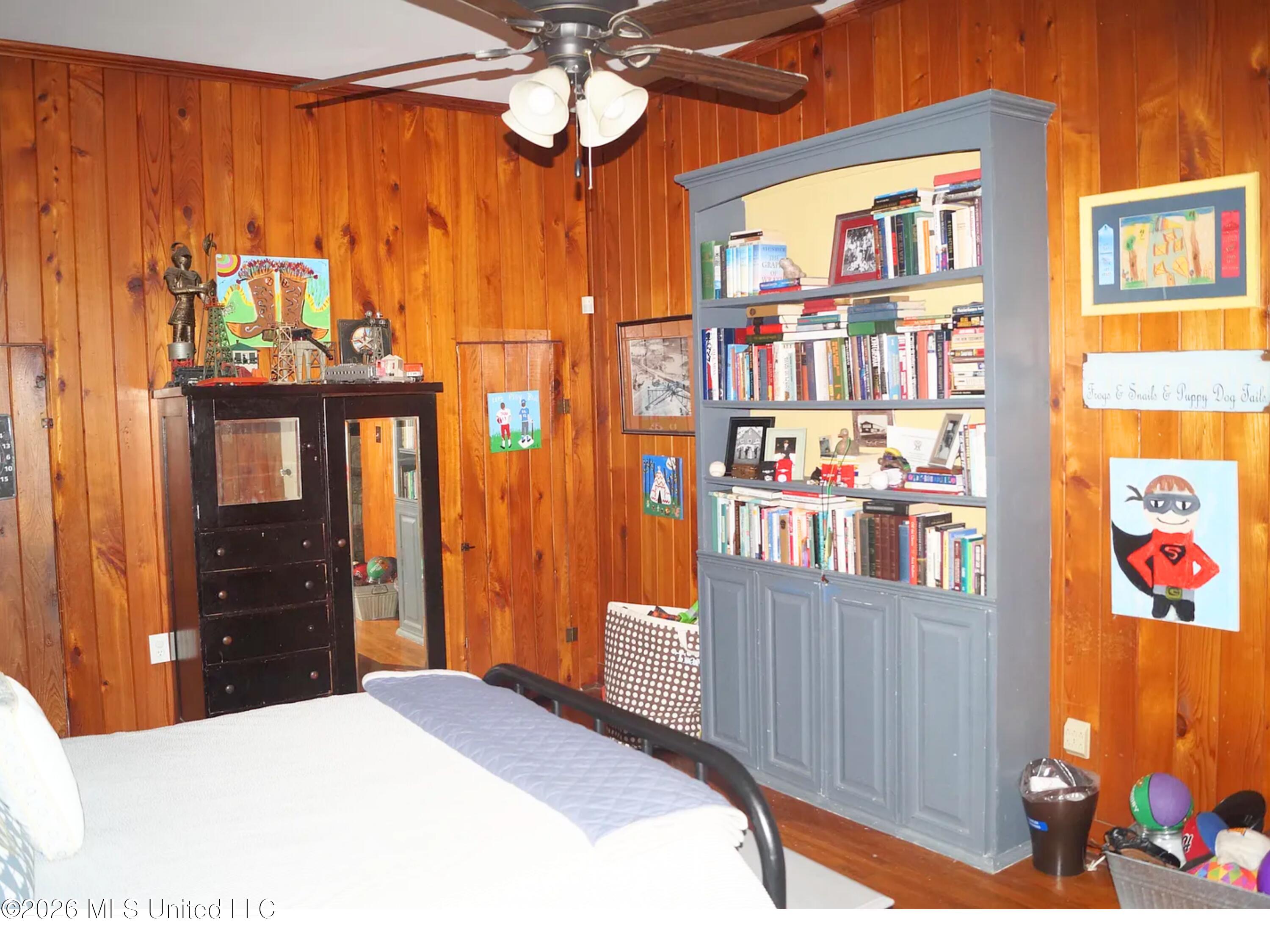 205 W Georgetown Street Property Photo 28