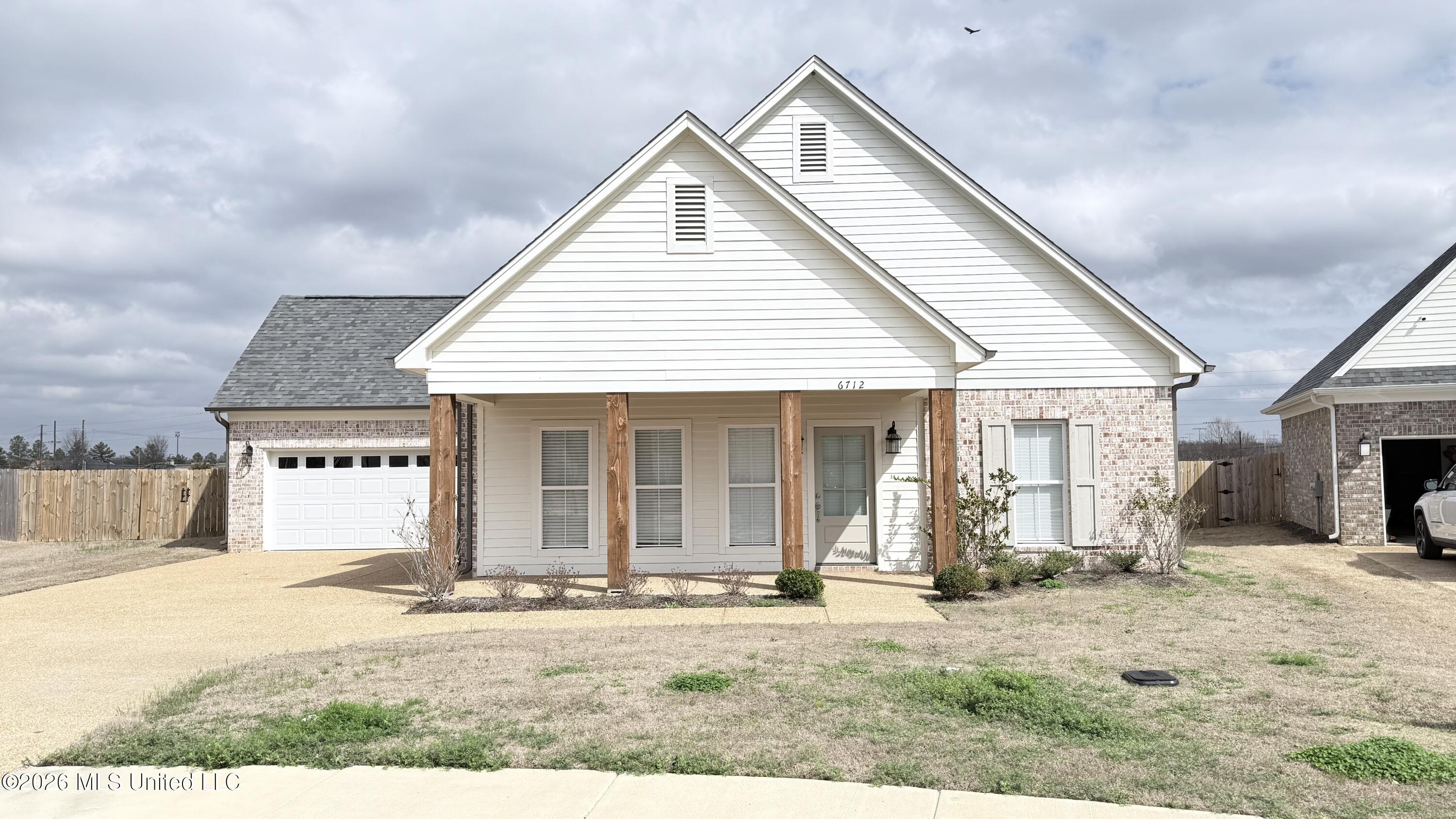 6712 Mayberry Lane Property Photo 1