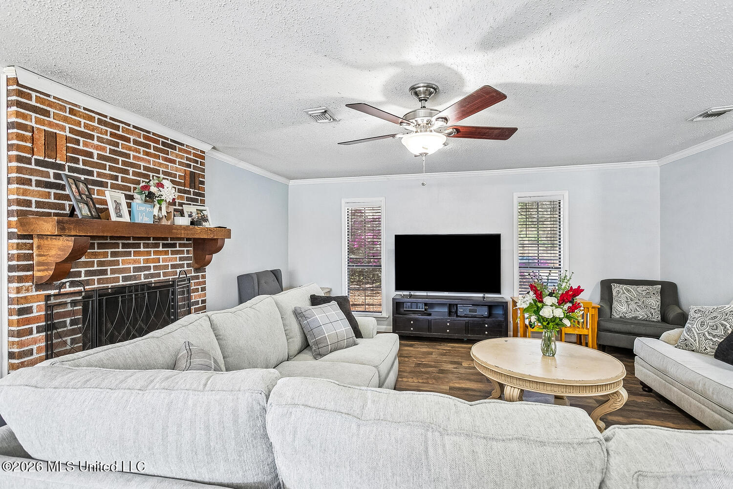 105 Brookhollow Drive Property Photo 4