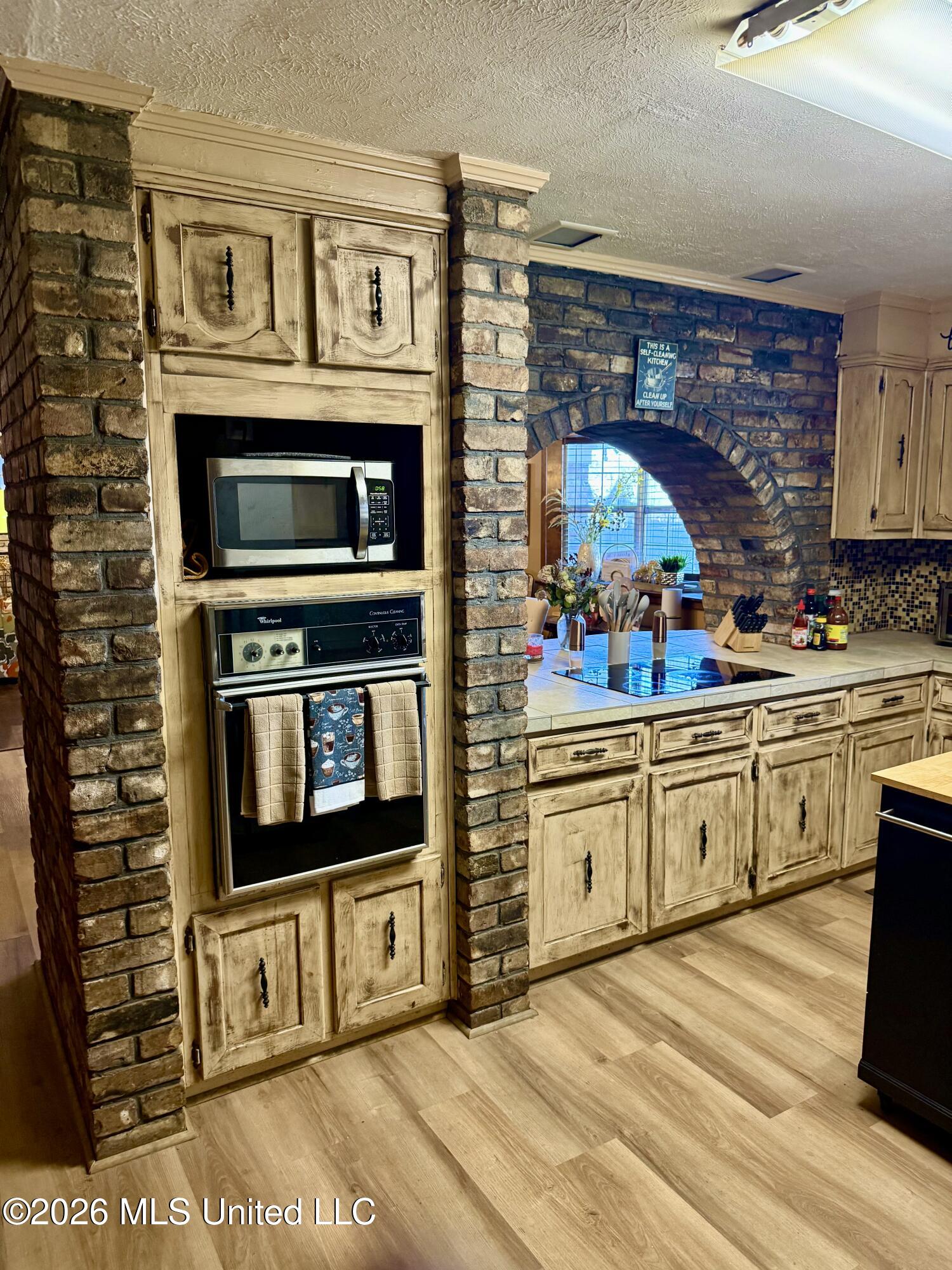 150 Foxwood Cove Property Photo 4