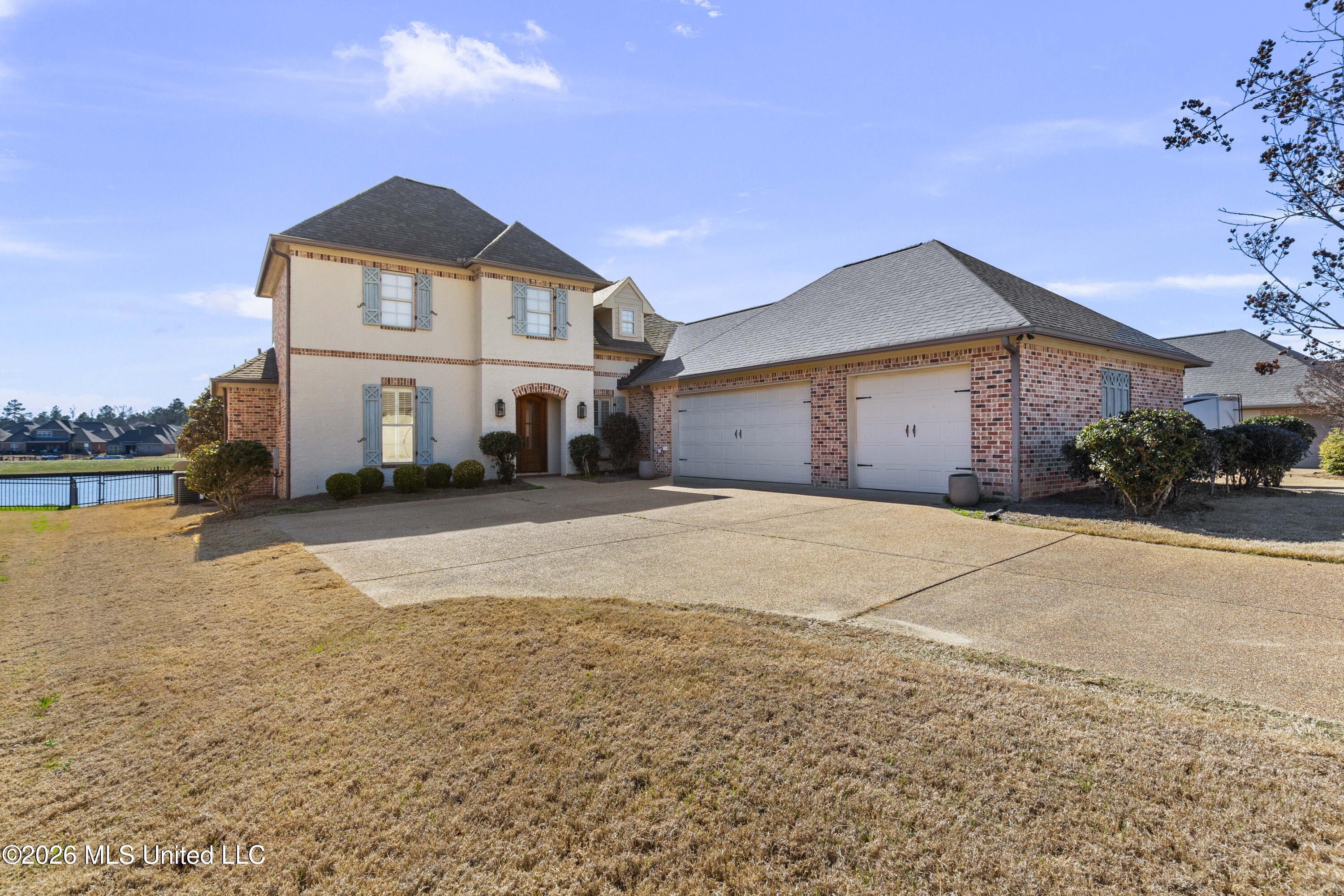 121 Harbor View Drive Property Photo 1