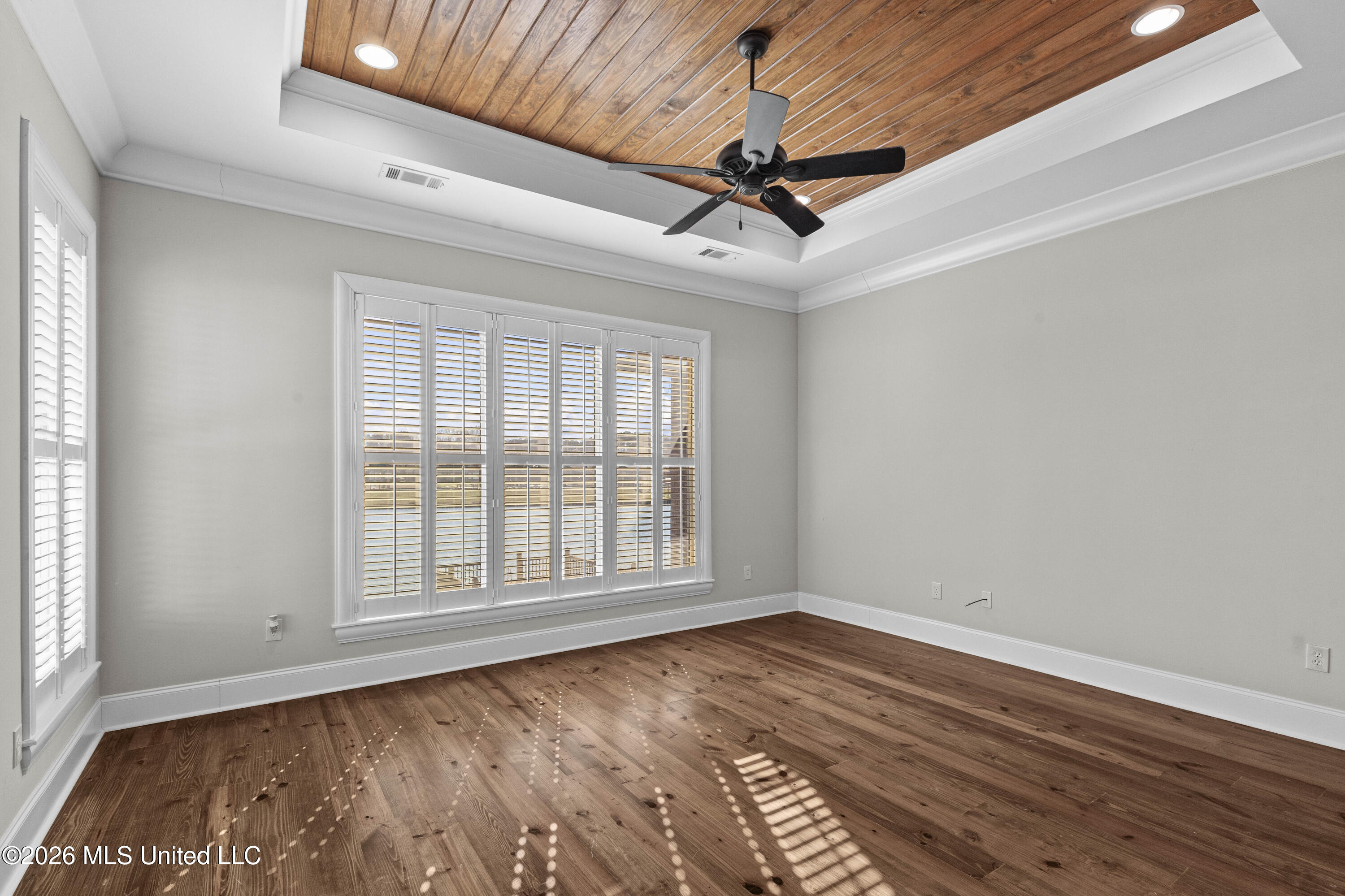 121 Harbor View Drive Property Photo 33