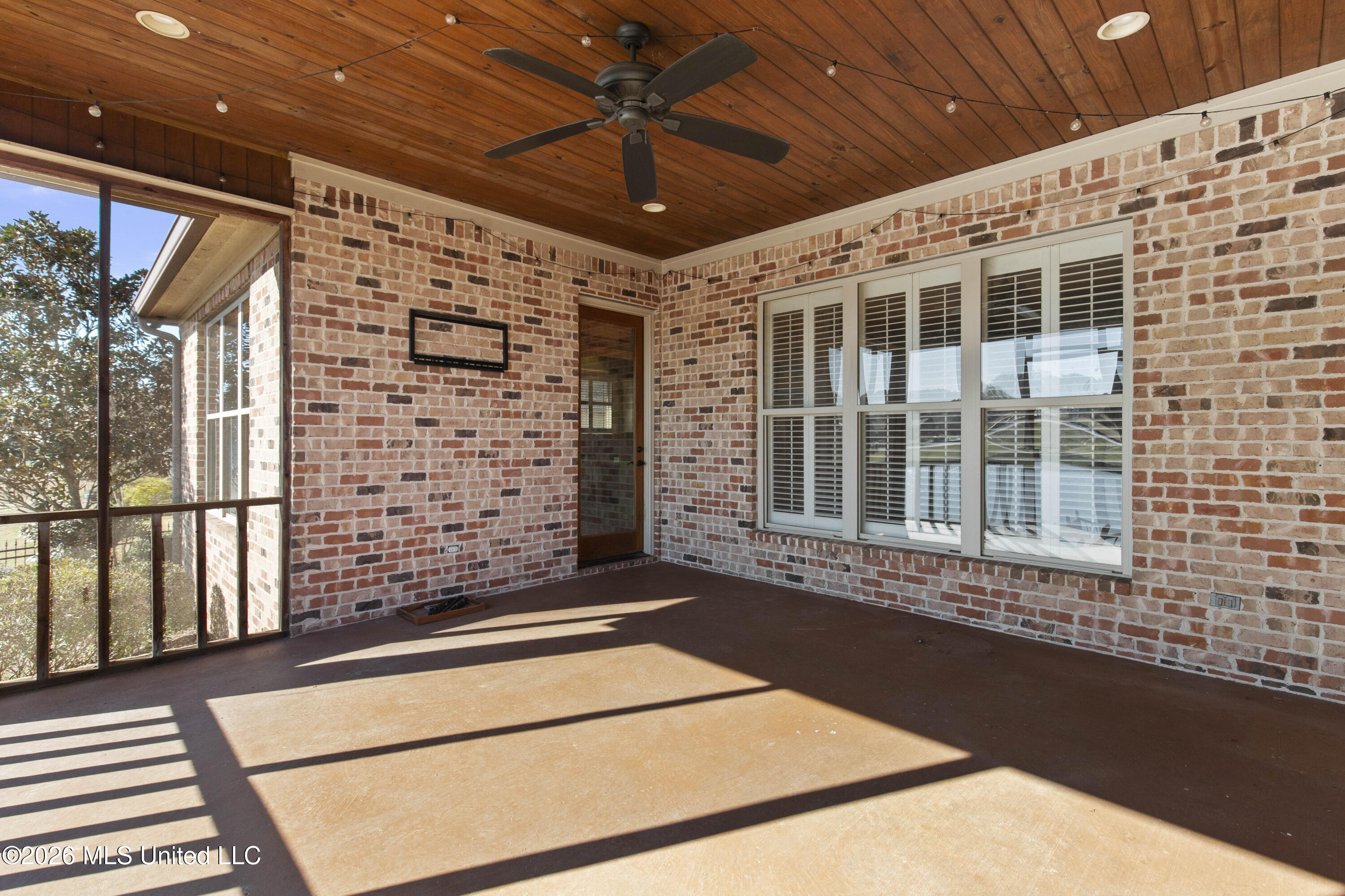 121 Harbor View Drive Property Photo 39