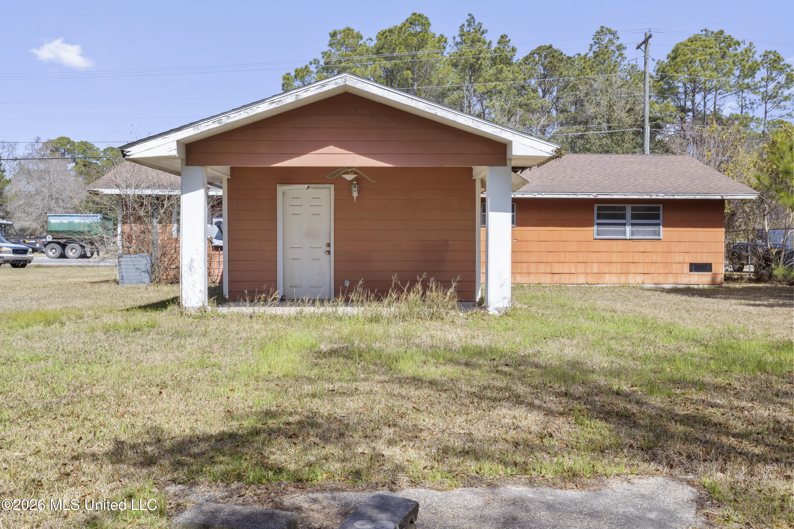 4524 Old Fort Bayou Road Property Photo 3