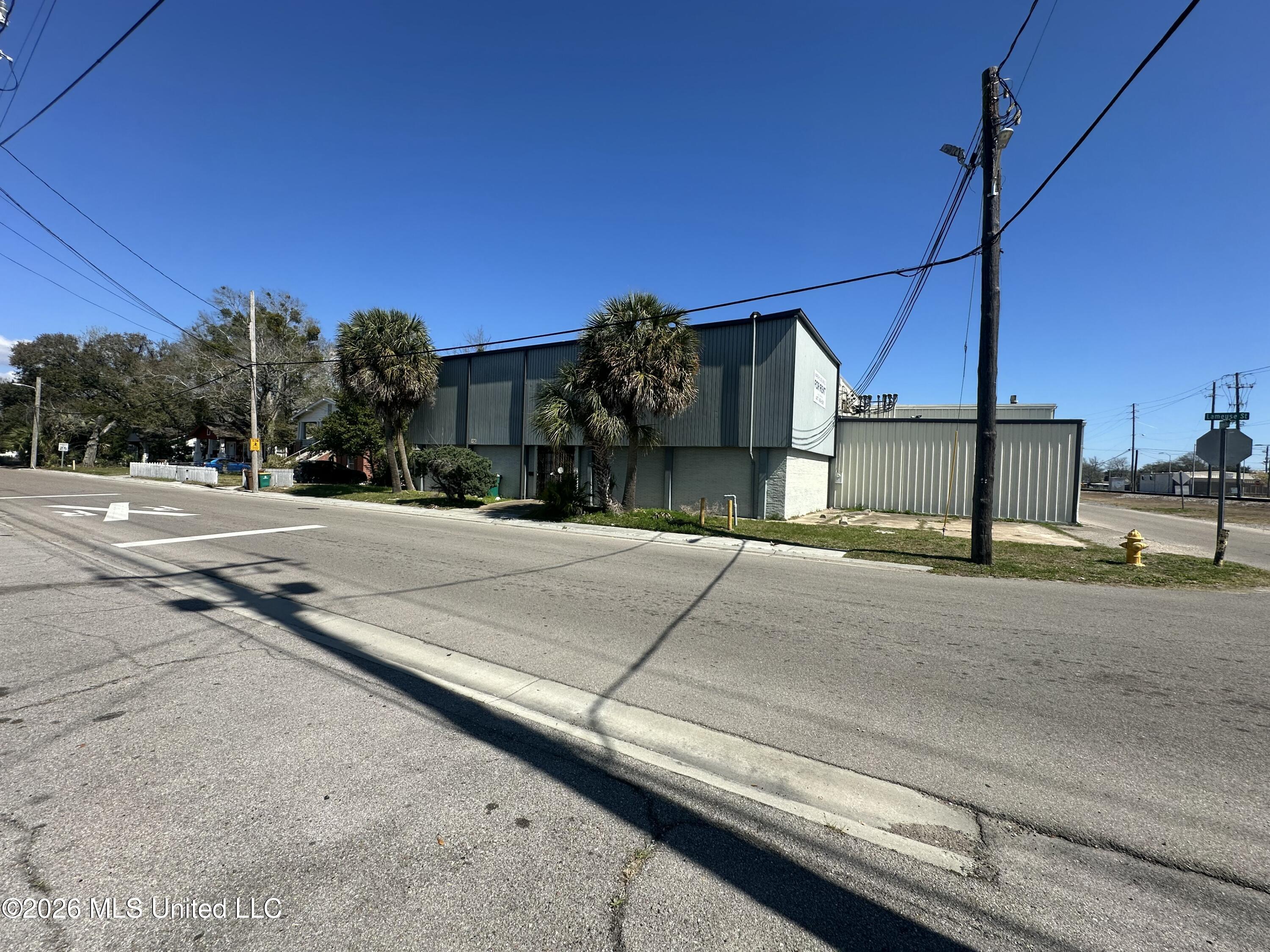 200 Lameuse Street Property Photo 2