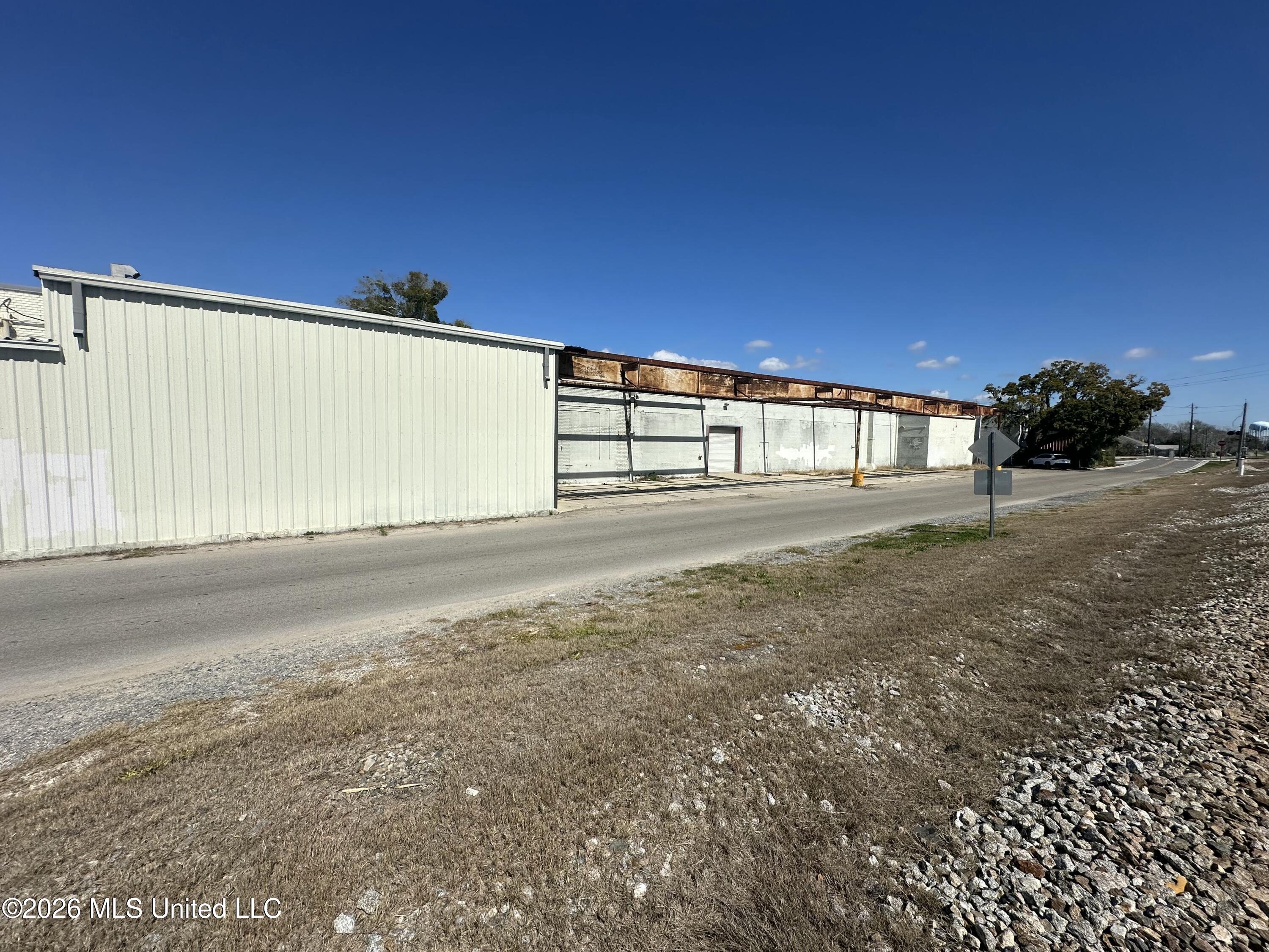 200 Lameuse Street Property Photo 3