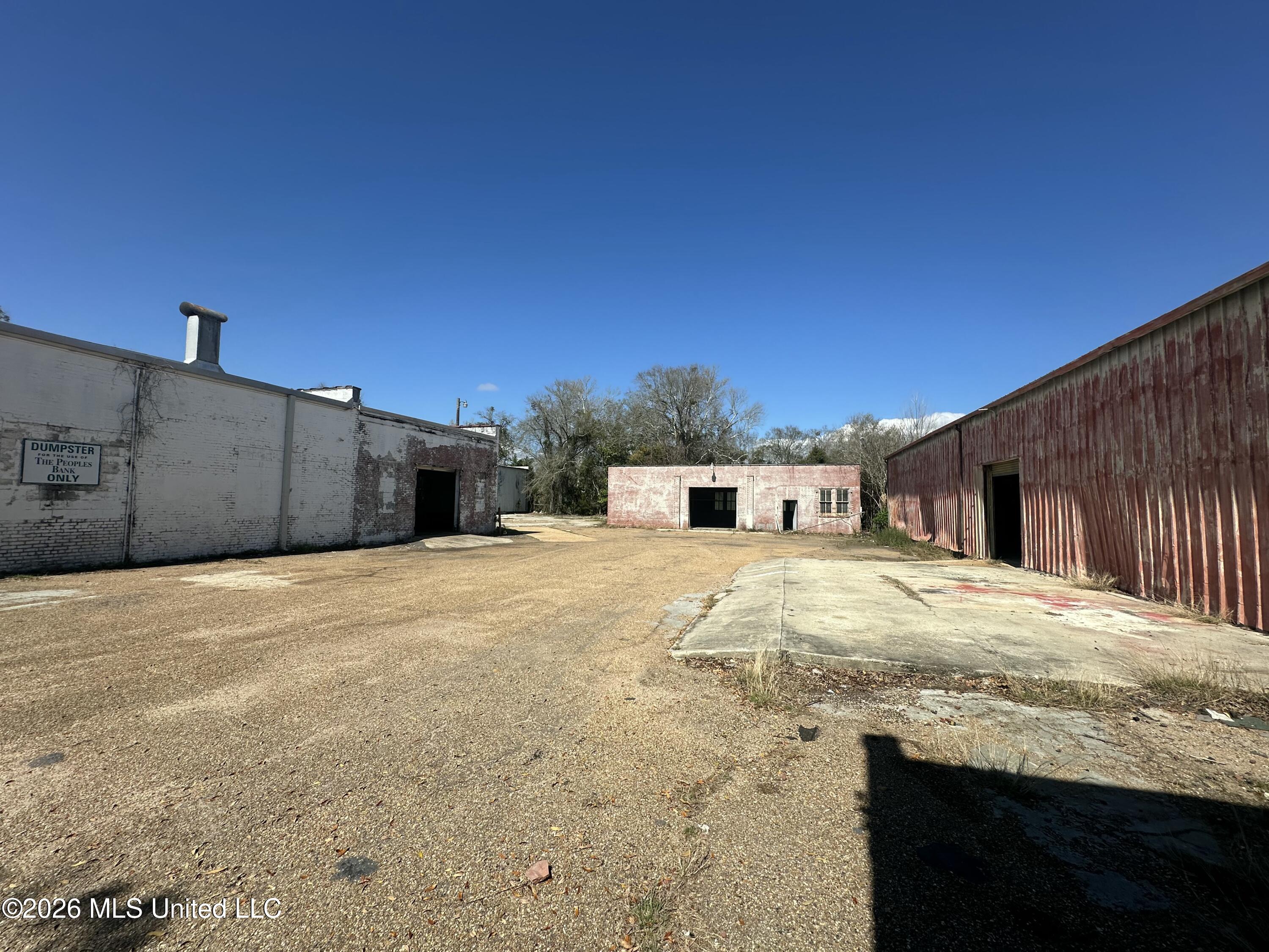 200 Lameuse Street Property Photo 8