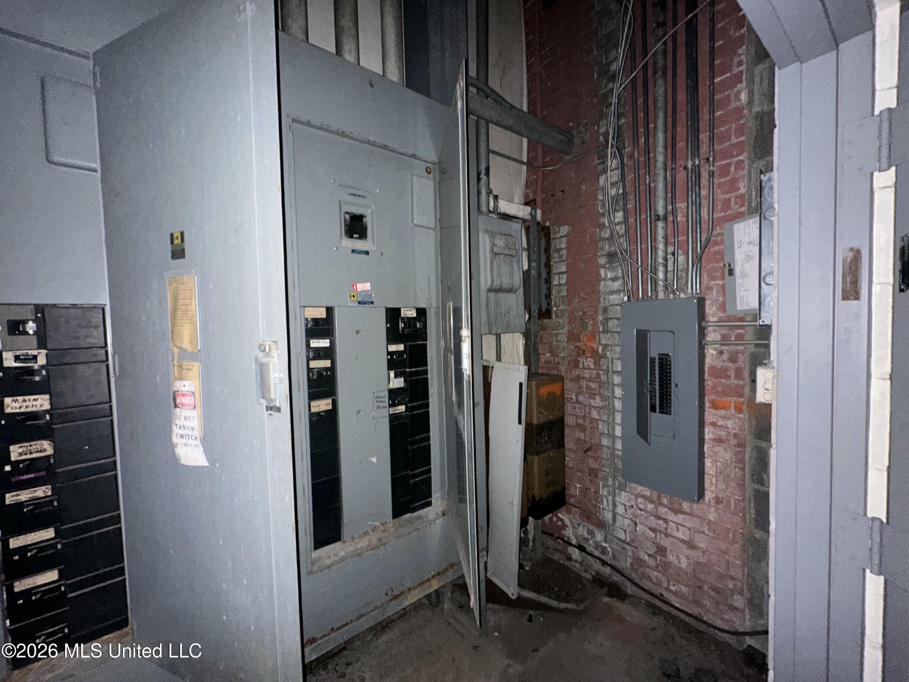 200 Lameuse Street Property Photo 11