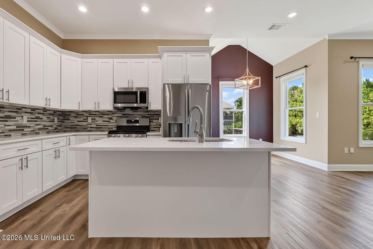 209 White Harbor Road Property Photo 5