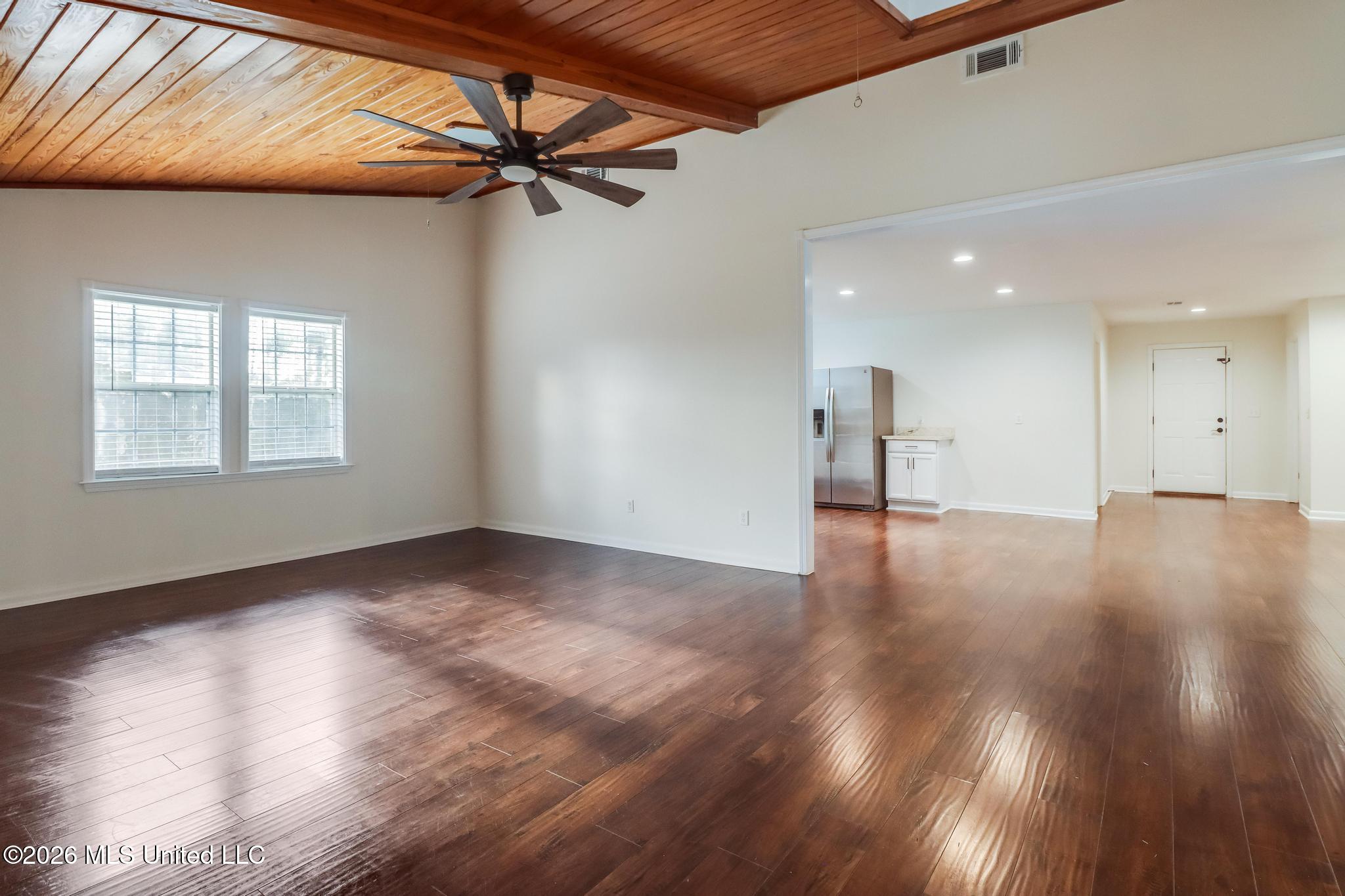 6509 Big Oak Drive Property Photo 8
