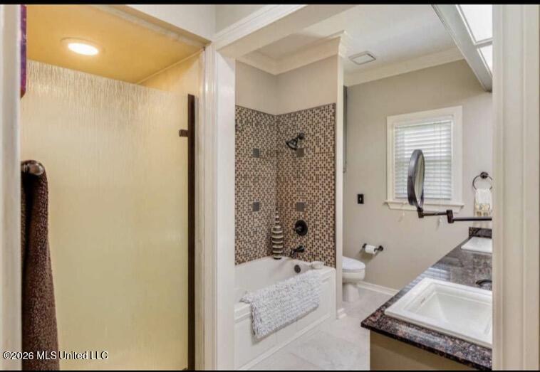 512 Dixton Drive Property Photo 16