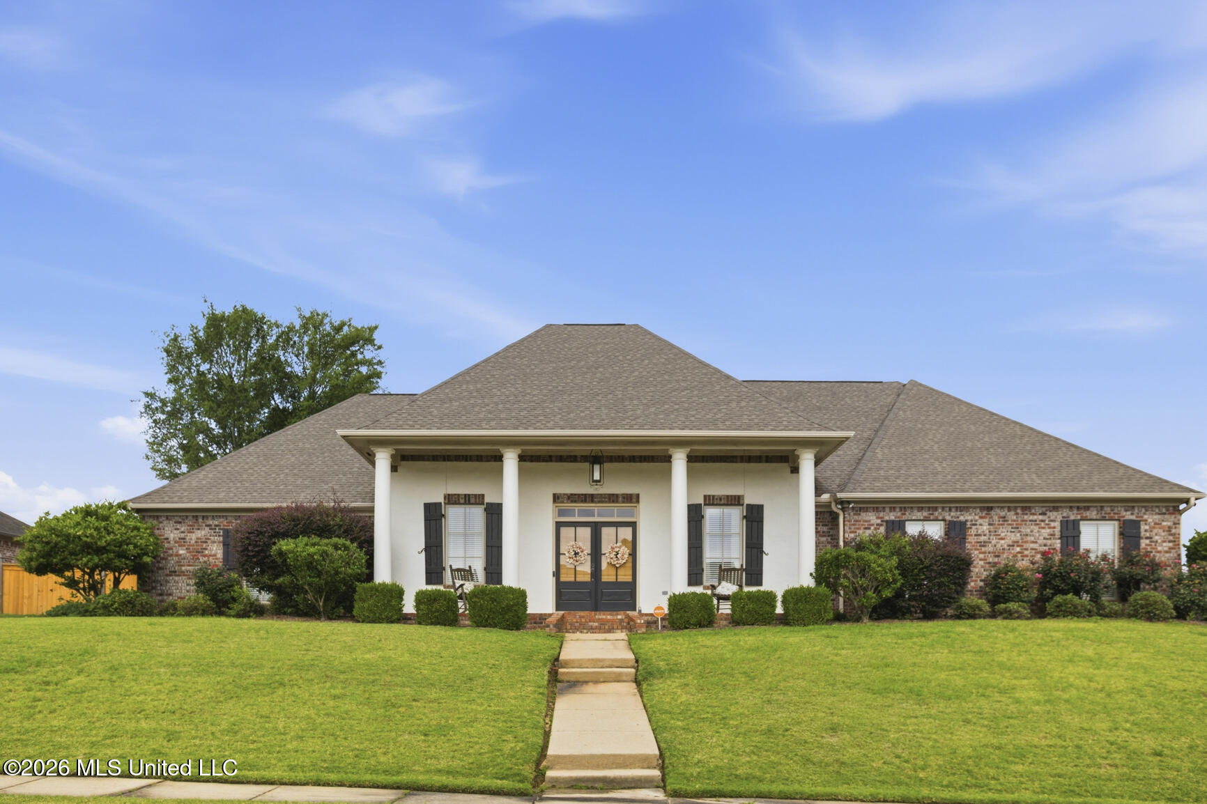 300 Deer Hollow Property Photo 1