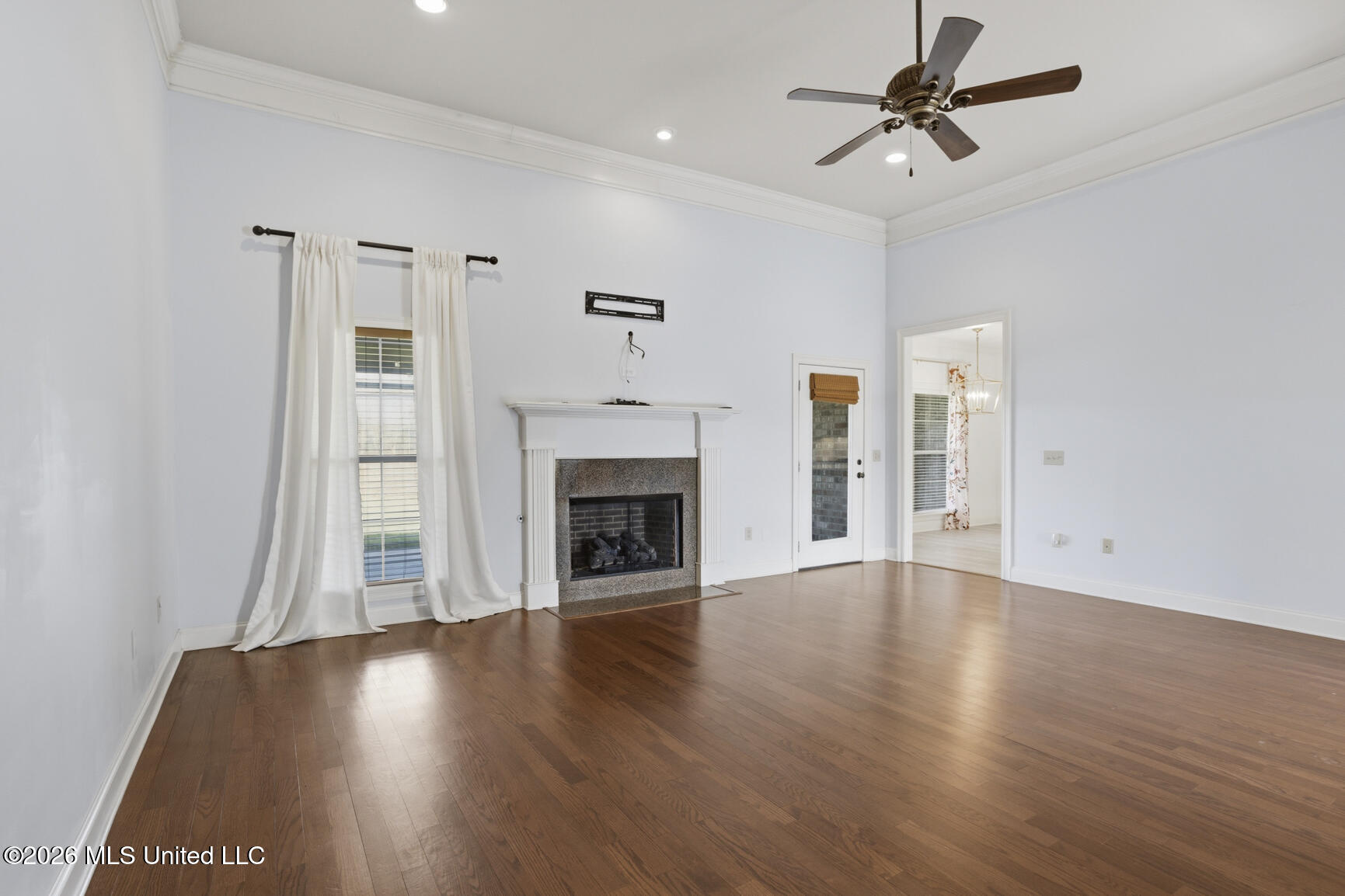 300 Deer Hollow Property Photo 21