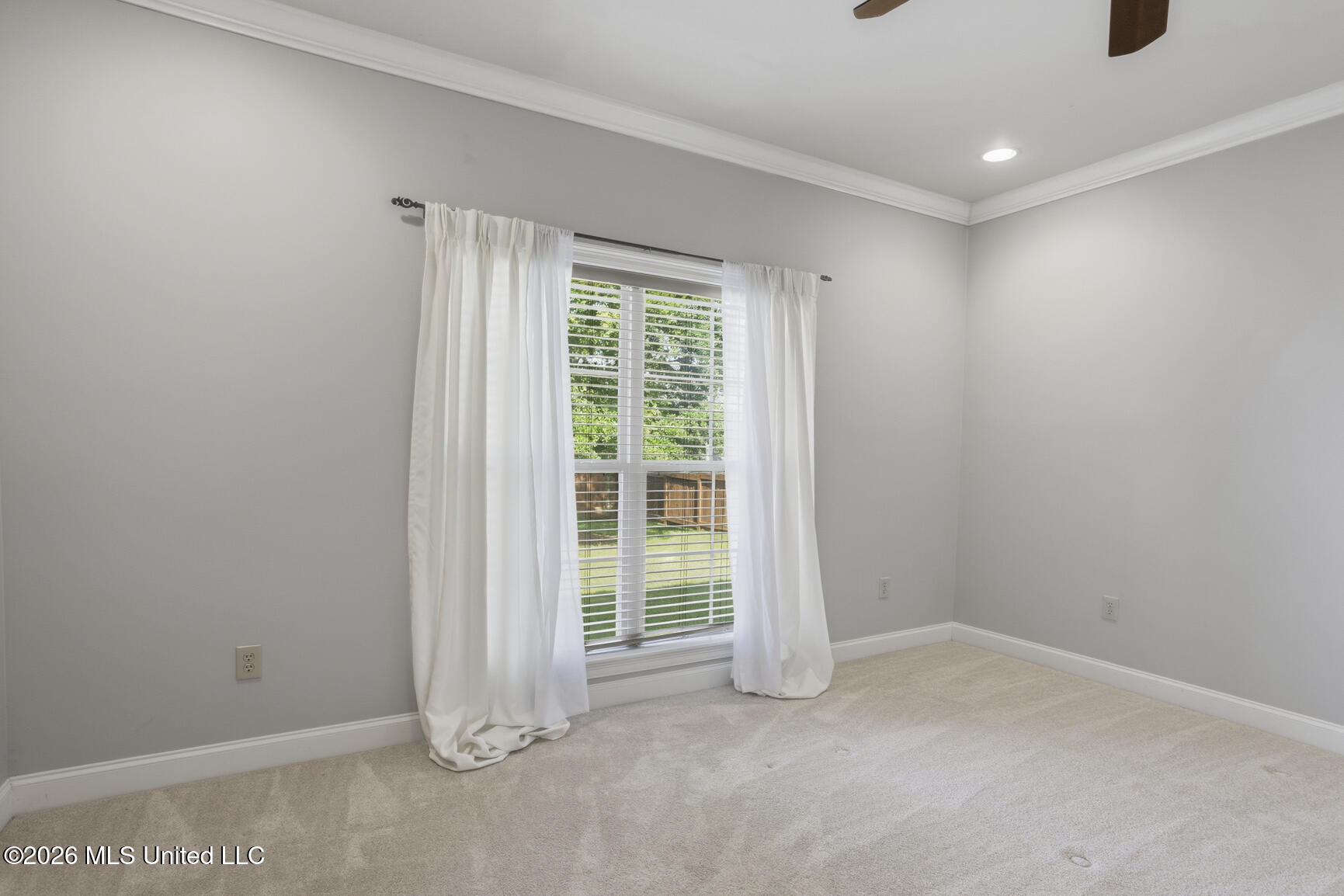 300 Deer Hollow Property Photo 23