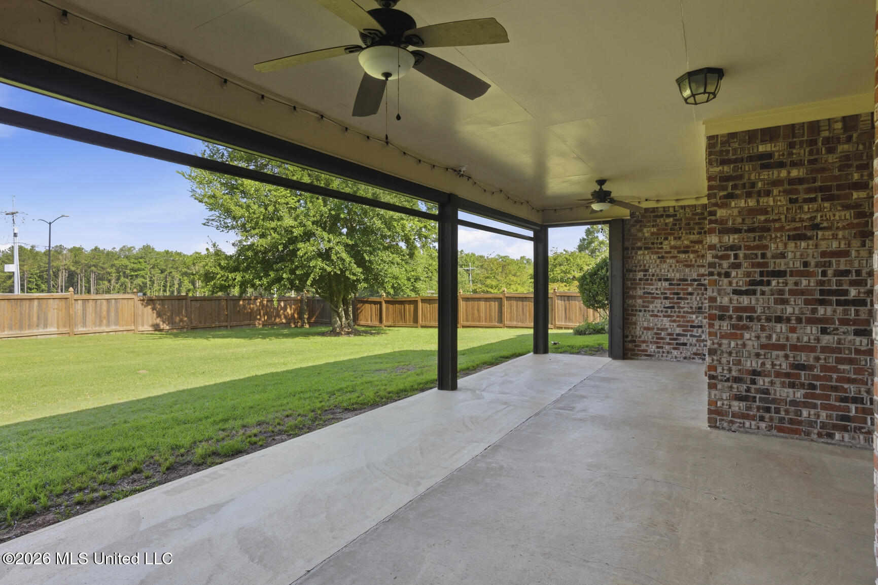 300 Deer Hollow Property Photo 38