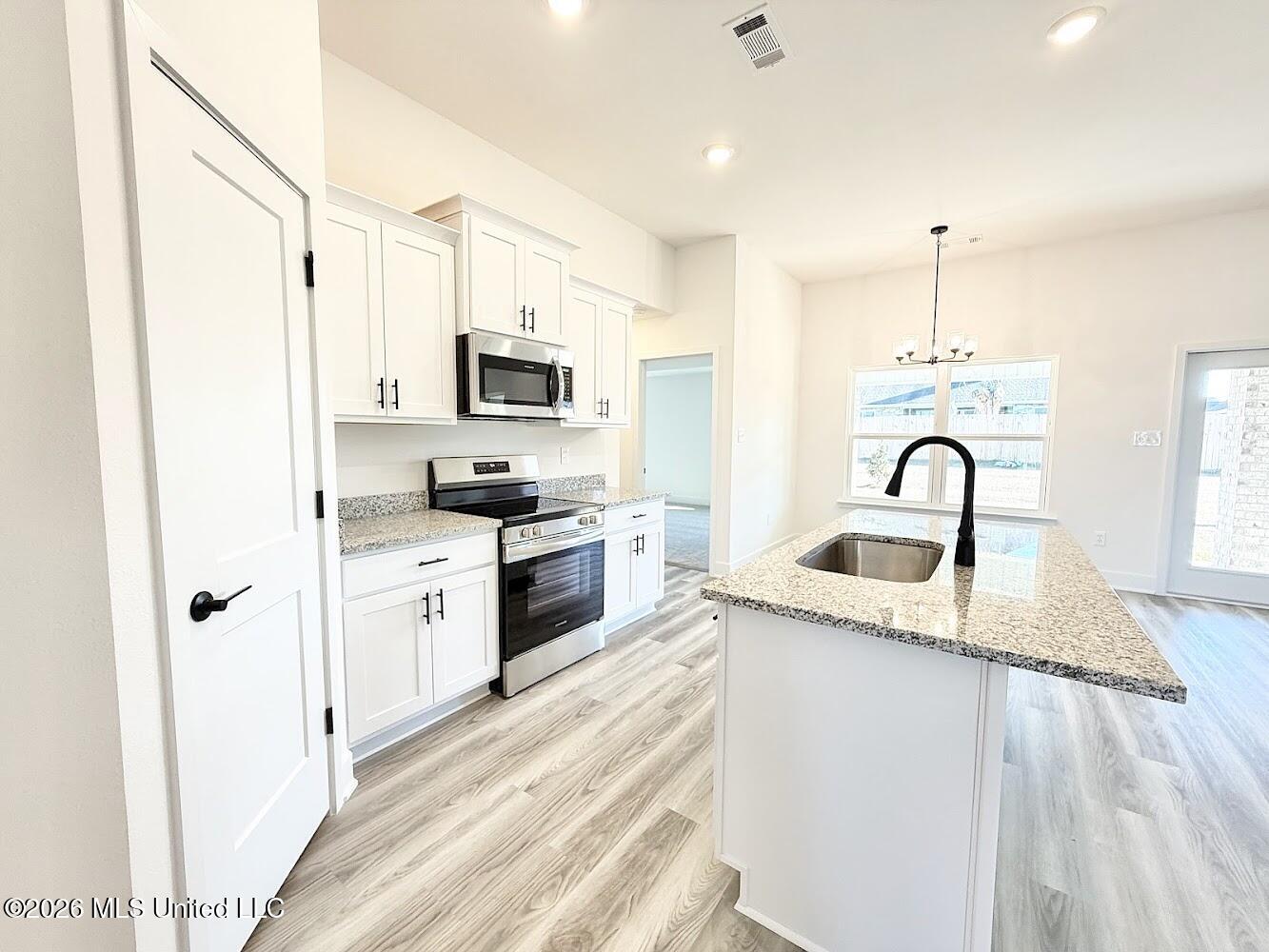 14859 Fritz Circle Property Photo 16