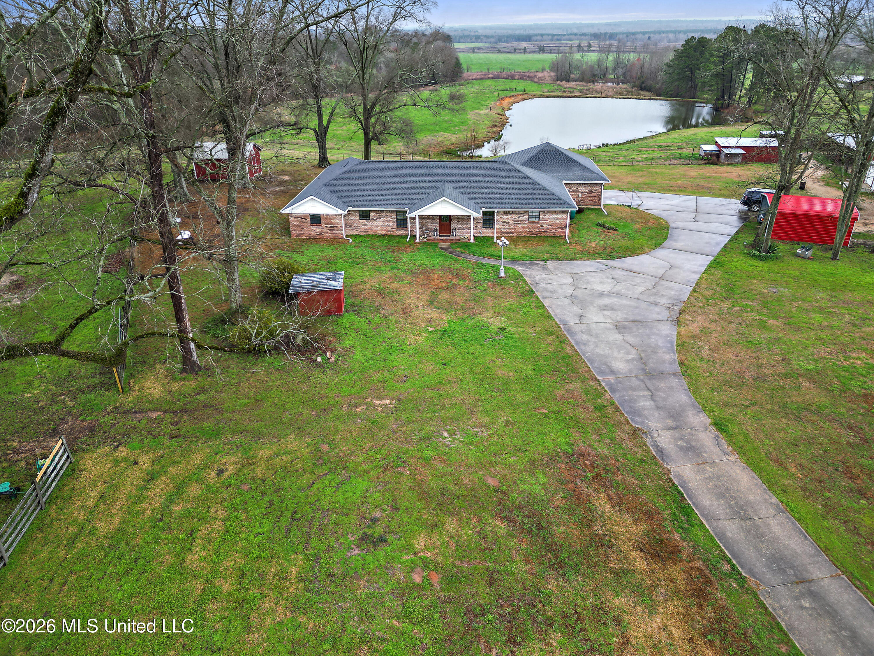 1837 Highway 588 Property Photo 13