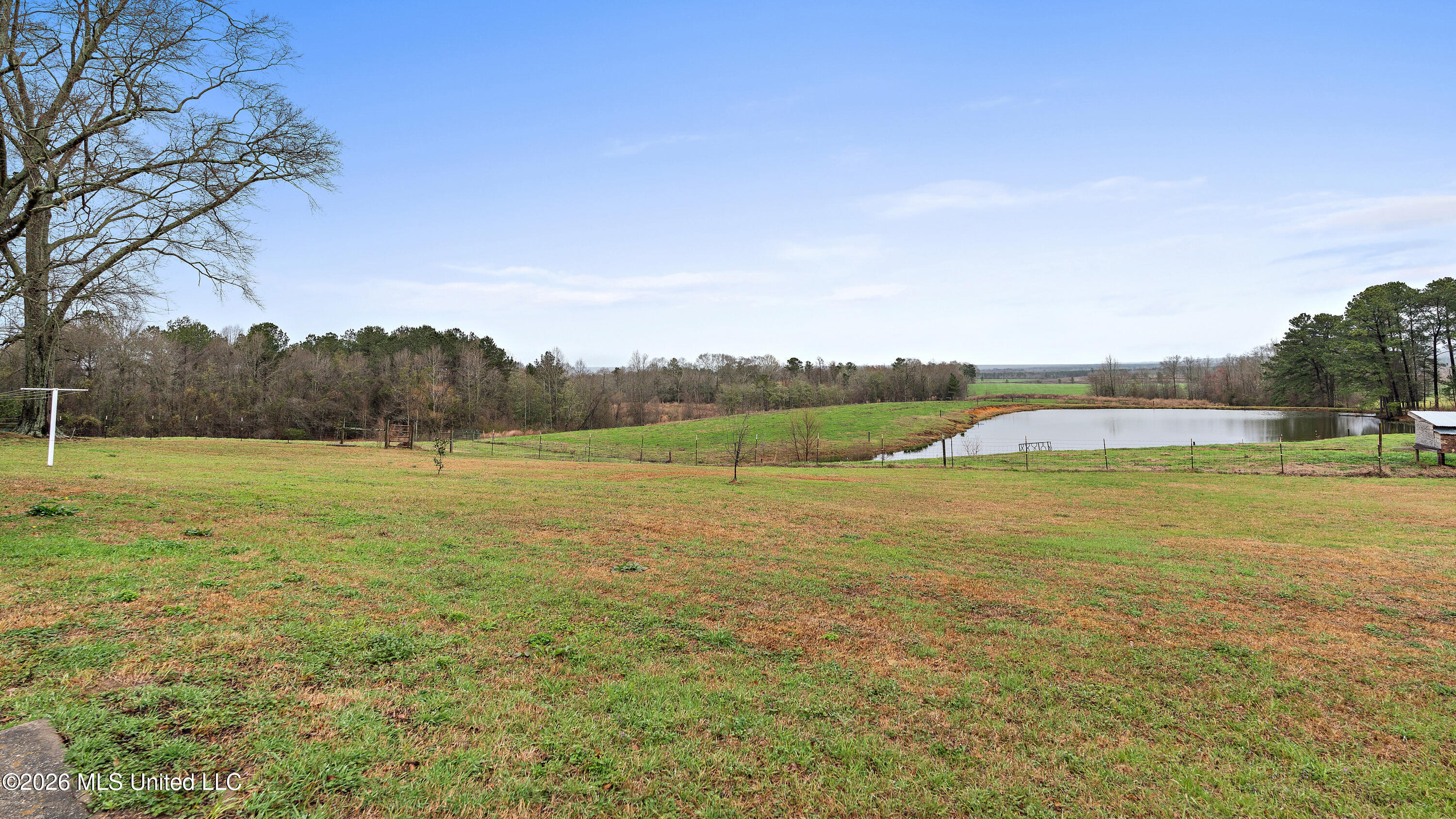 1837 Highway 588 Property Photo 16