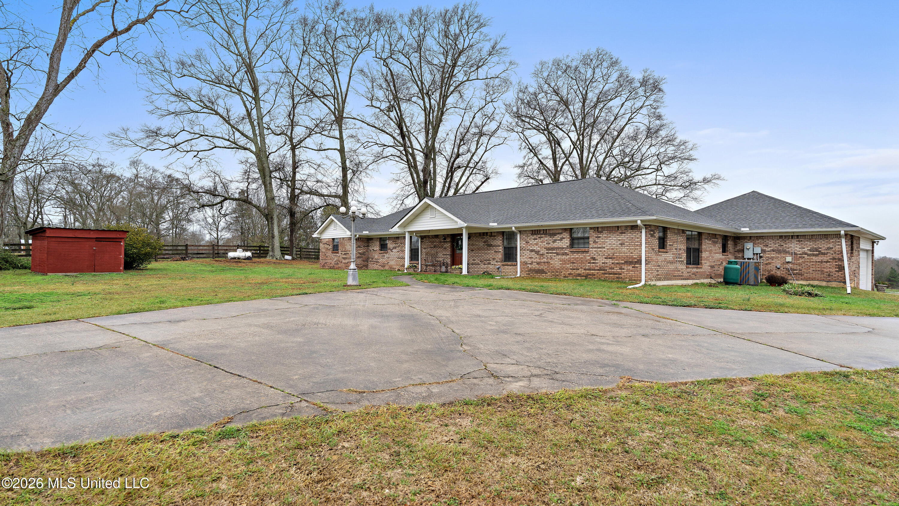 1837 Highway 588 Property Photo 20