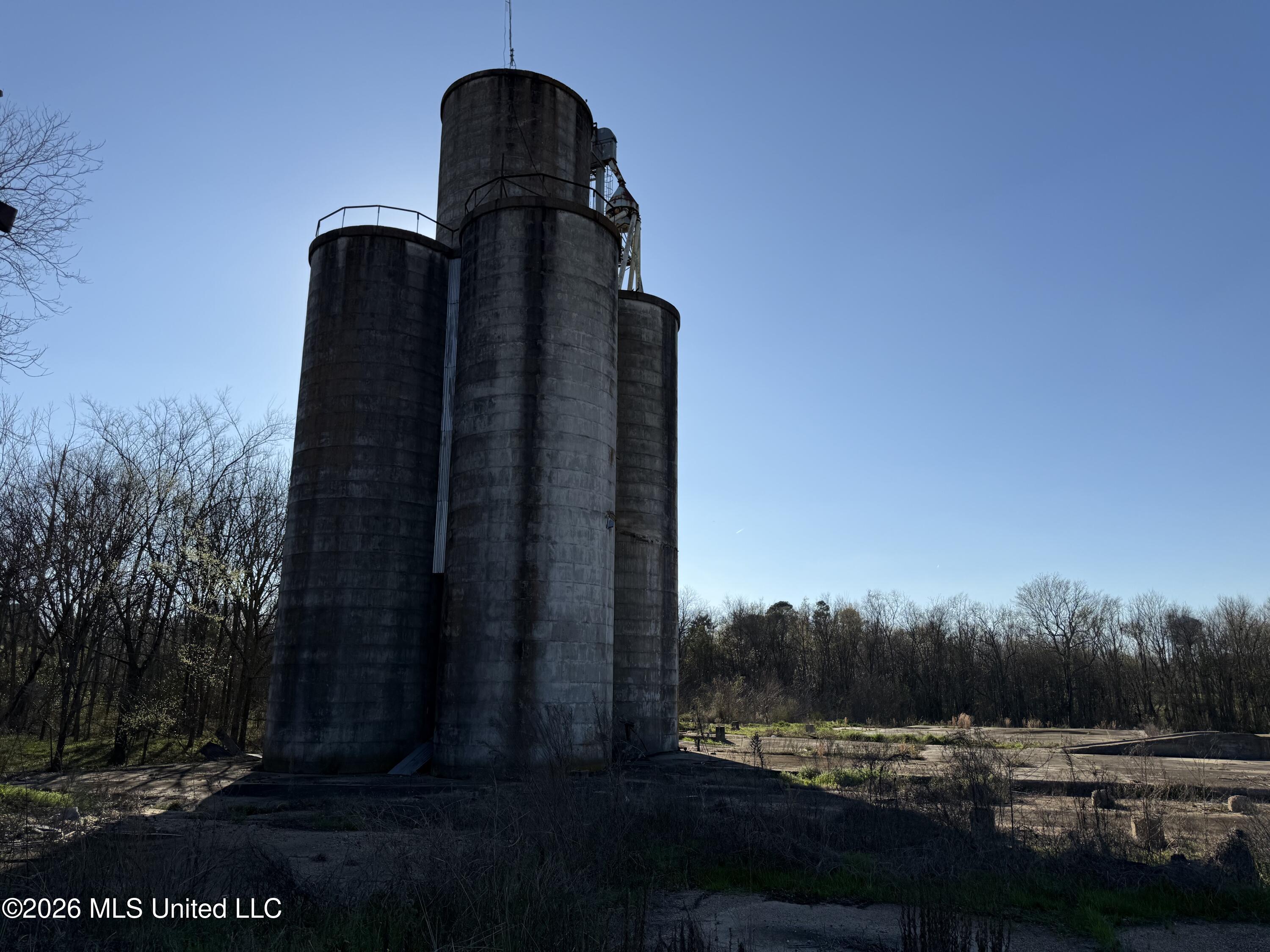 0 Commerce Loop Property Photo 3