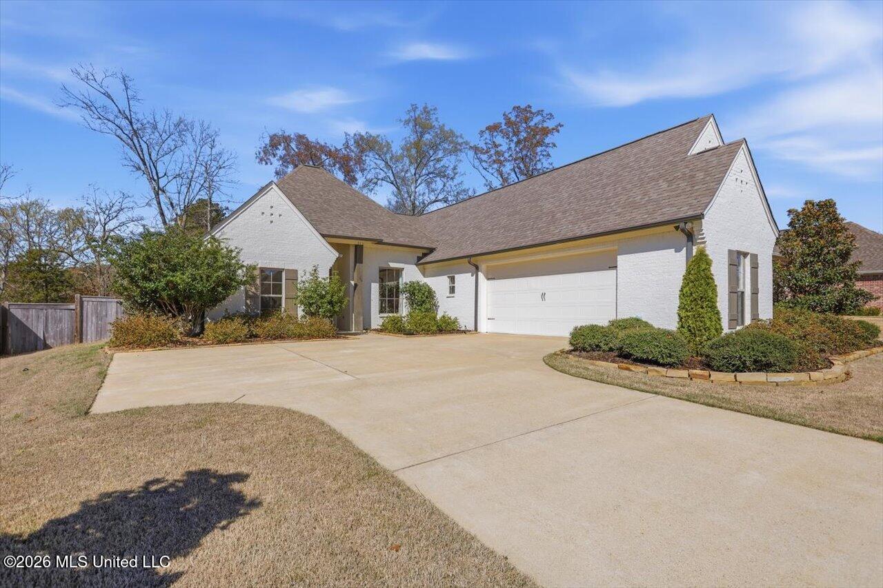 252 Buckhead Drive Property Photo 2