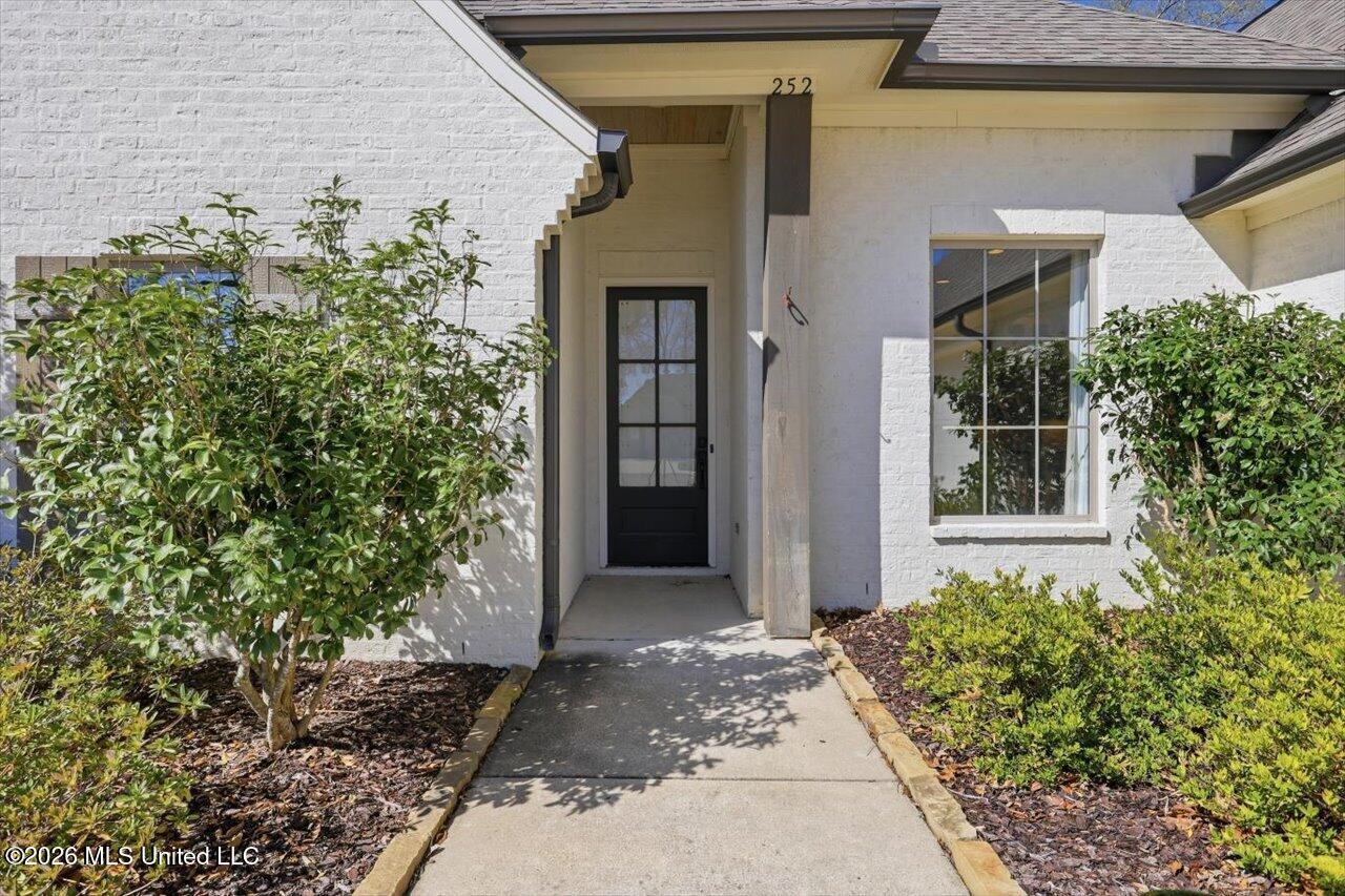 252 Buckhead Drive Property Photo 3