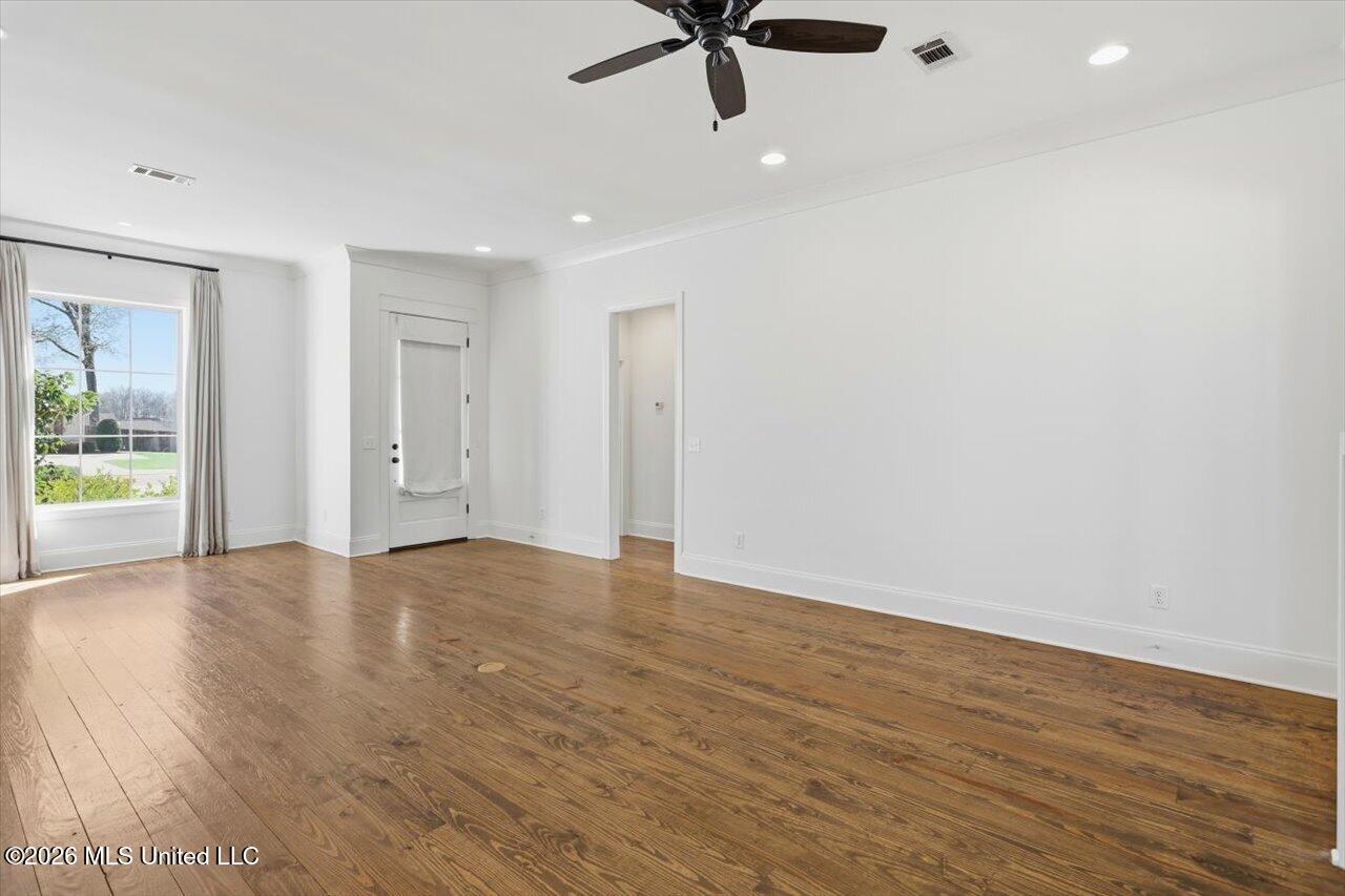 252 Buckhead Drive Property Photo 6