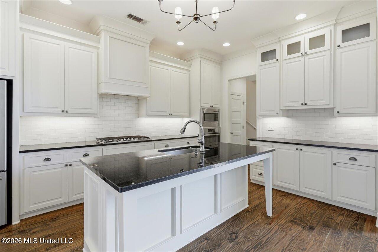 252 Buckhead Drive Property Photo 9
