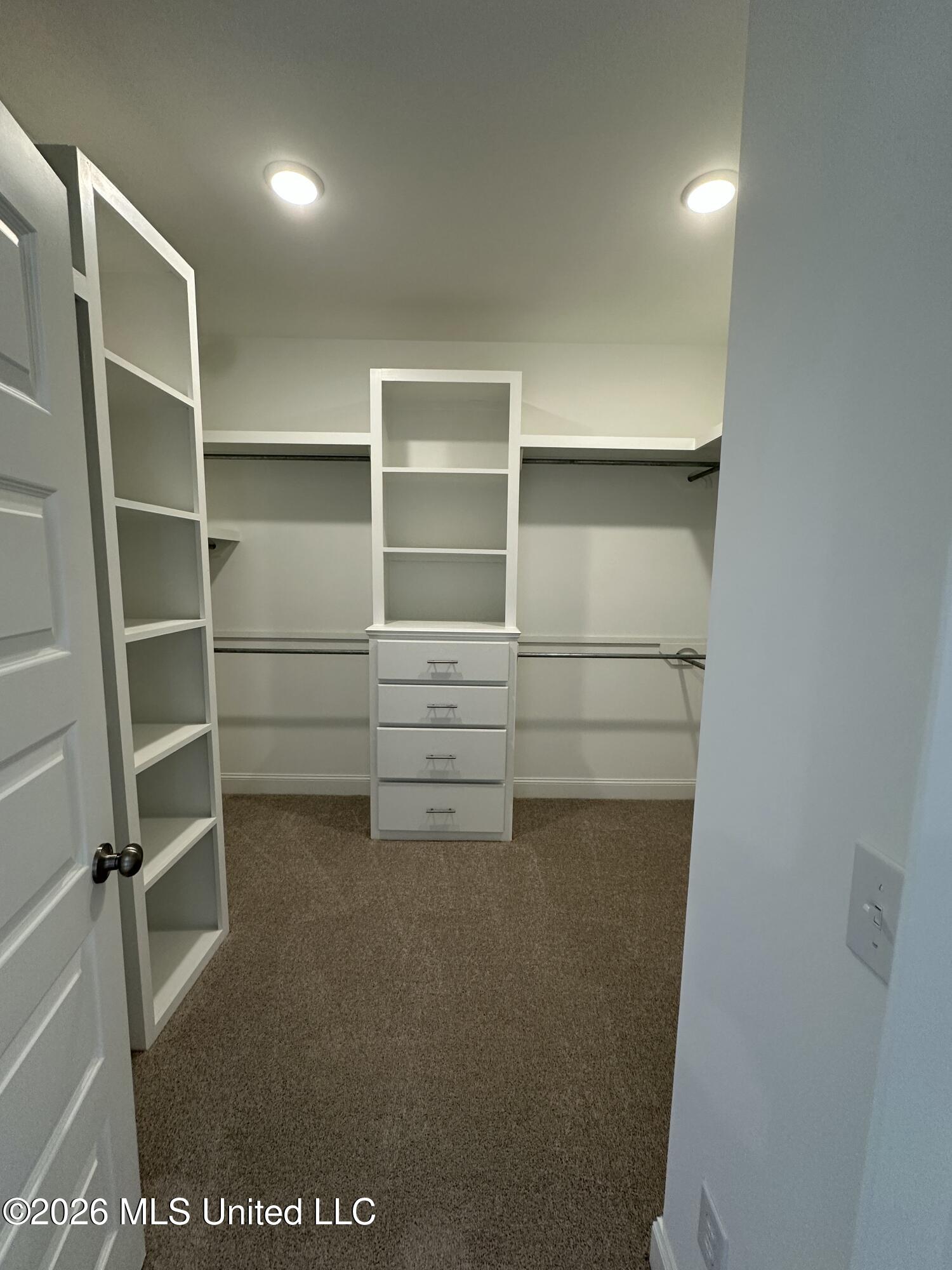 404 Aurora Circle Property Photo 16