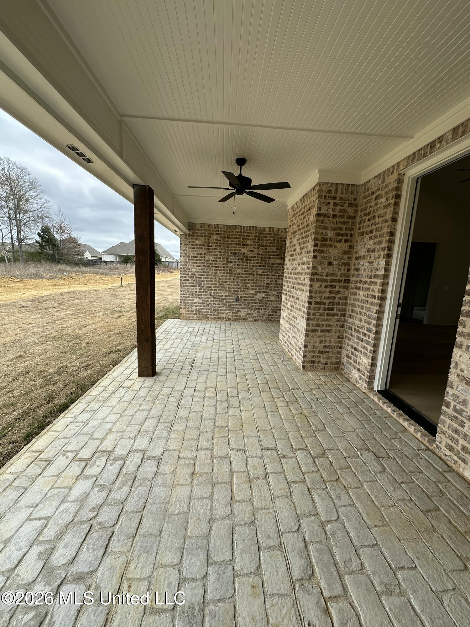 404 Aurora Circle Property Photo 28