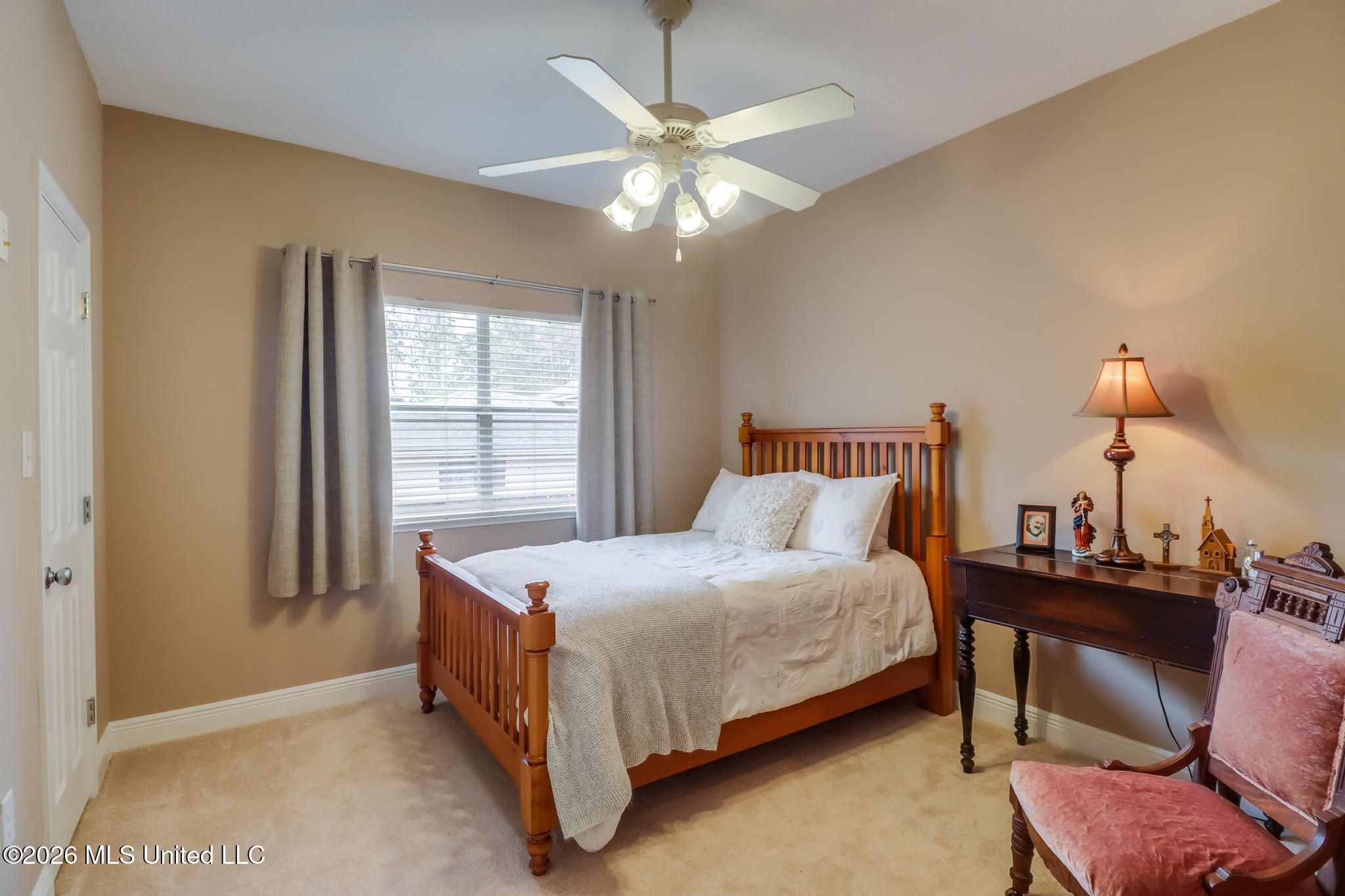6423 Iona Street Property Photo 26