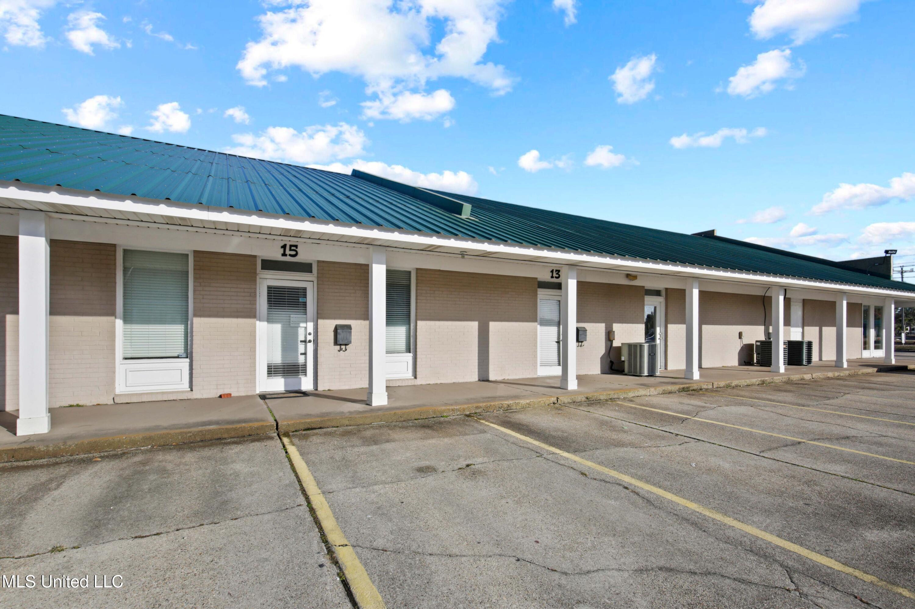 833 U.S. 90 Property Photo 1