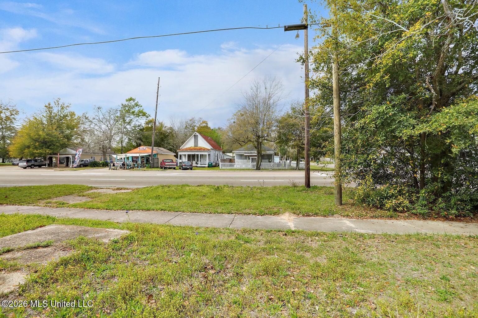 1722 30th Avenue Property Photo 8