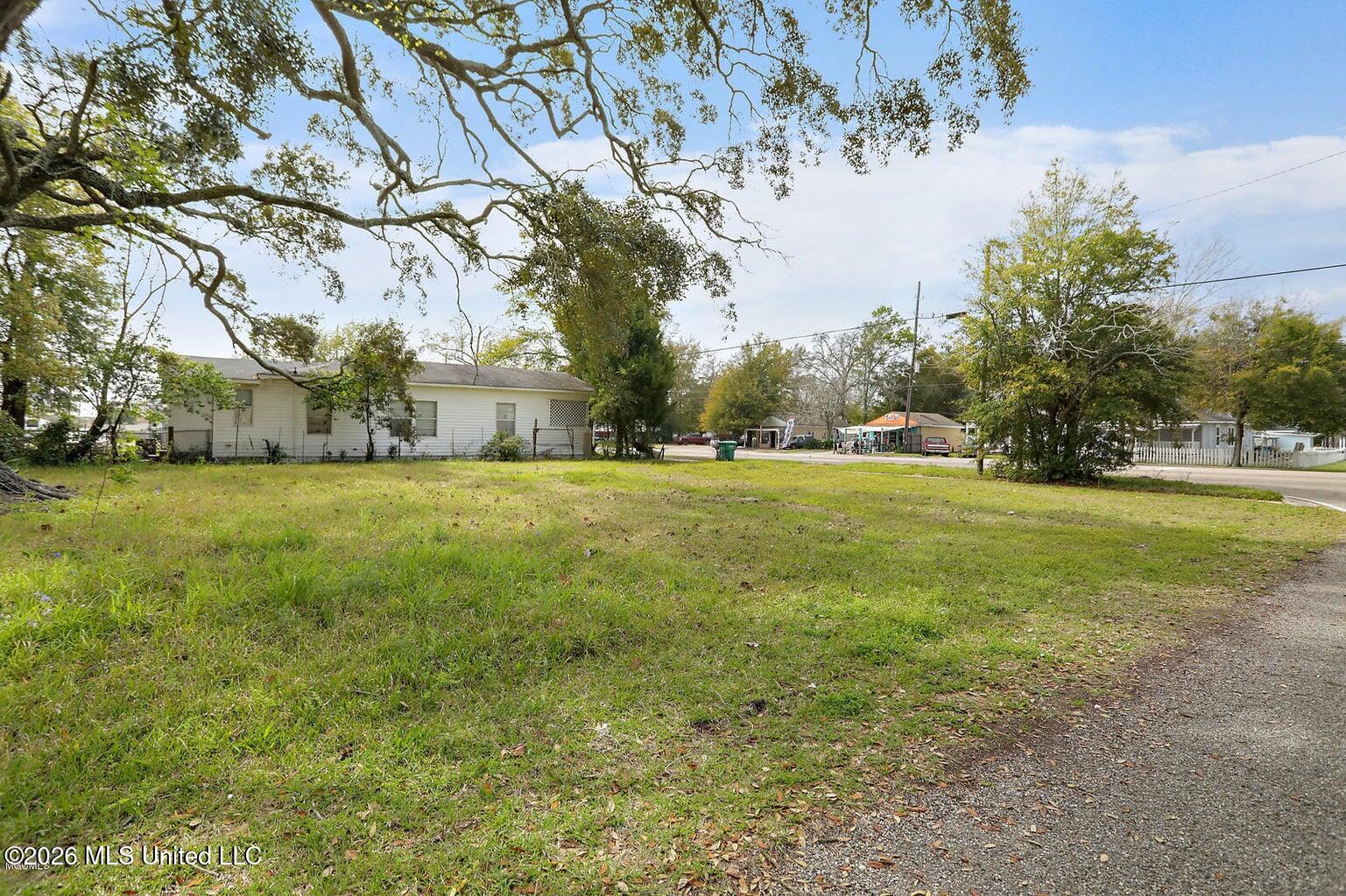1722 30th Avenue Property Photo 9