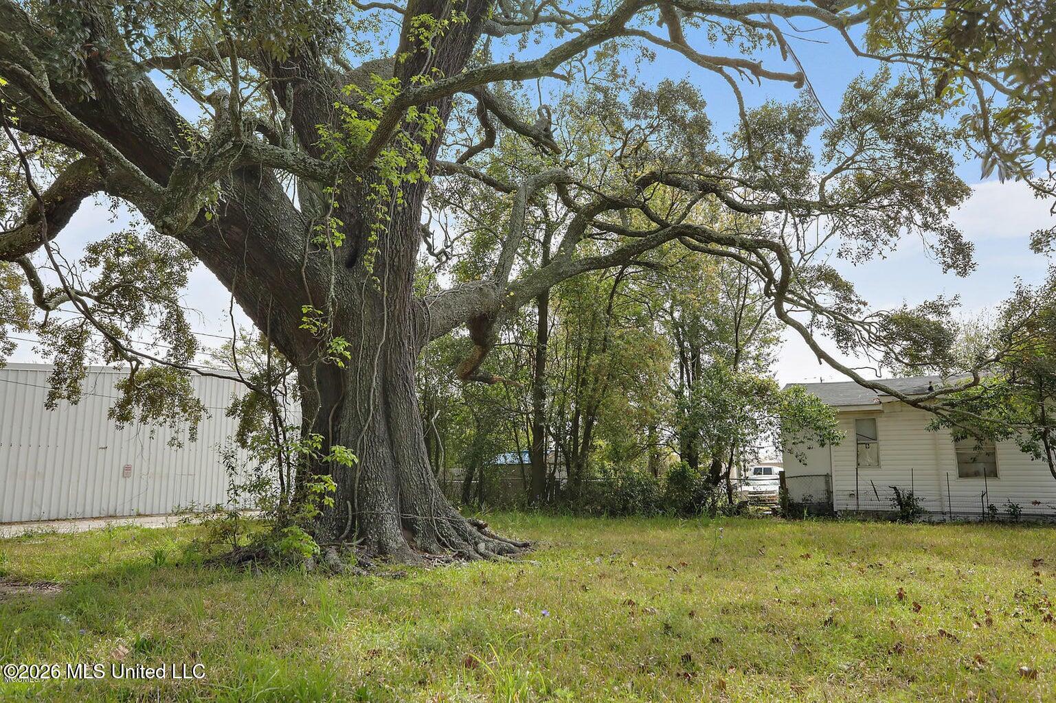 1722 30th Avenue Property Photo 11