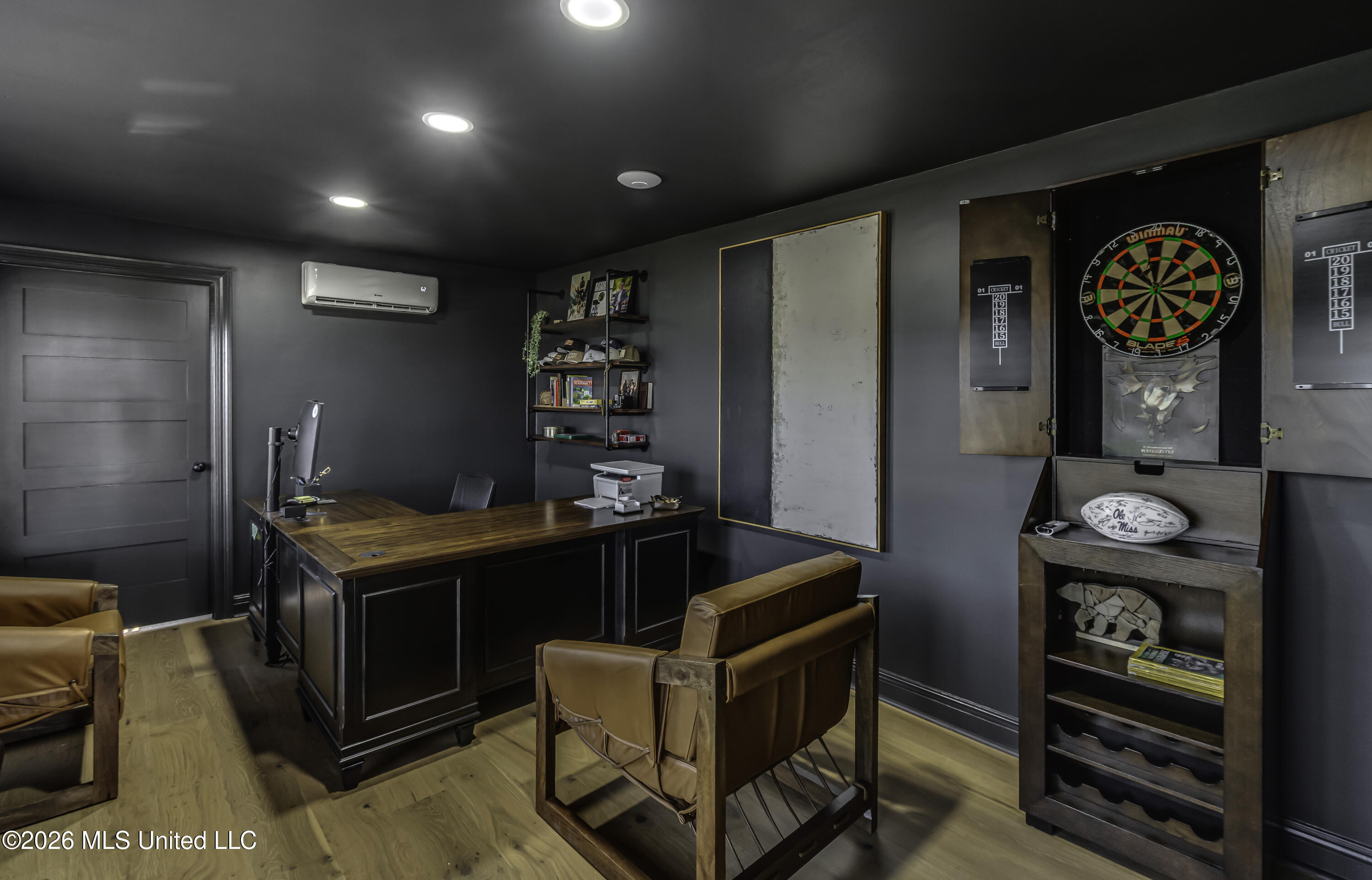 105 N College Street Property Photo 11