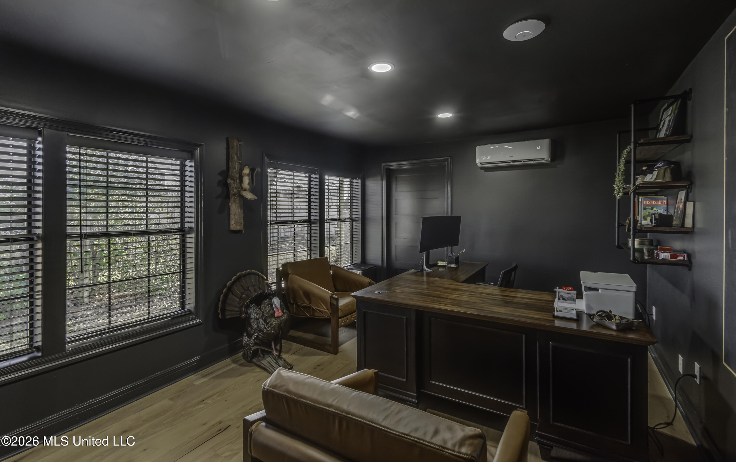 105 N College Street Property Photo 12