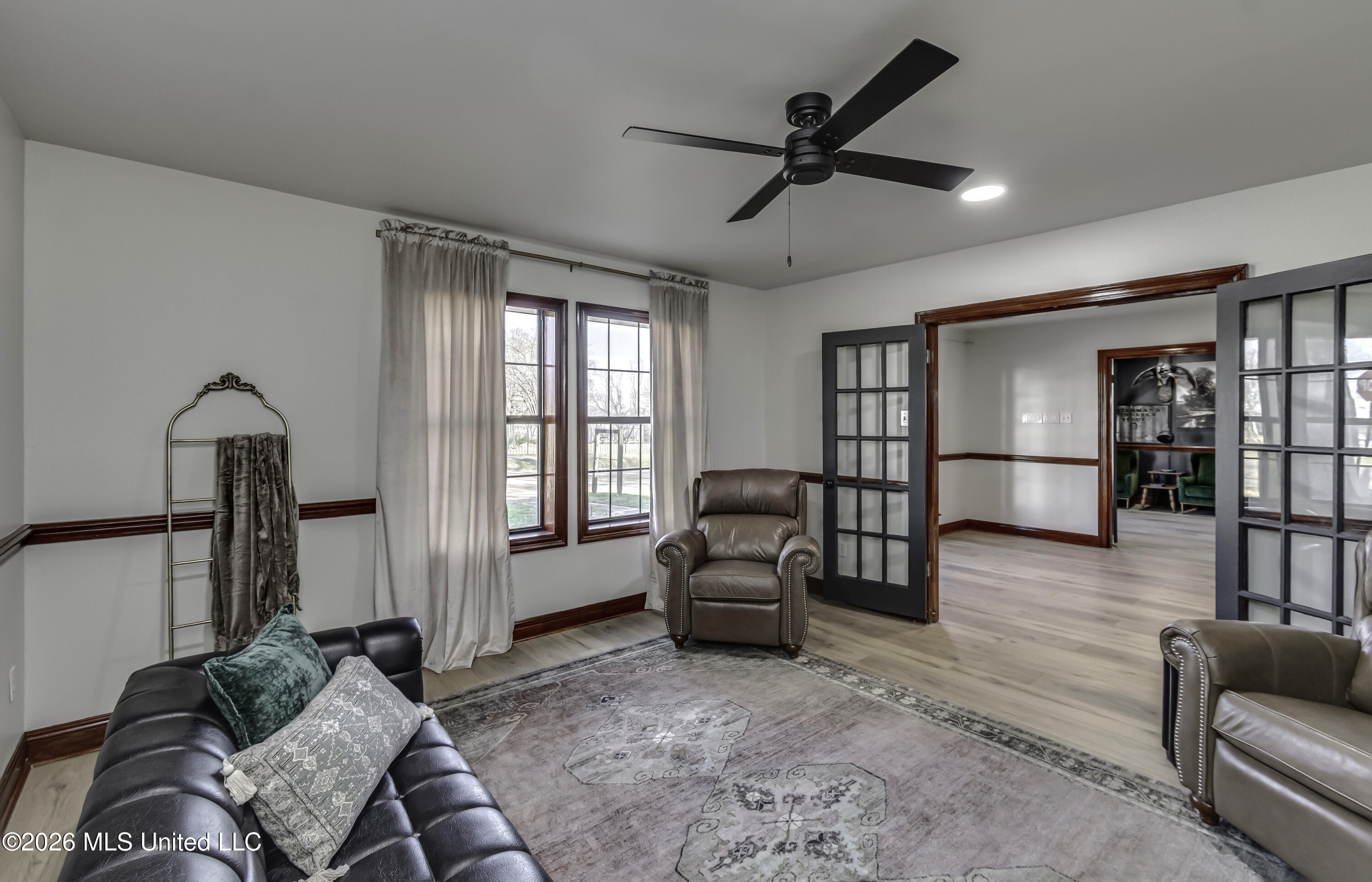 105 N College Street Property Photo 17