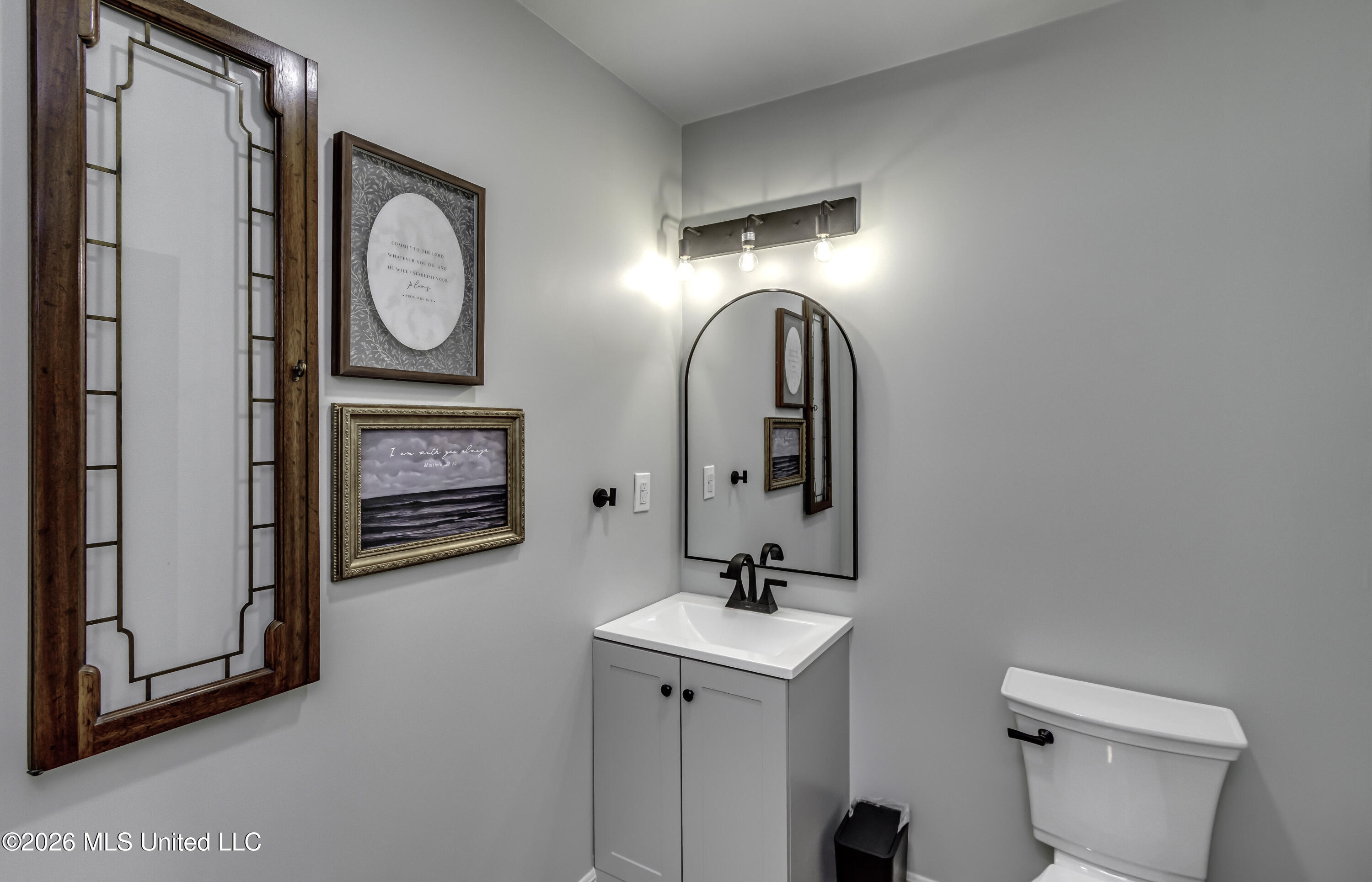 105 N College Street Property Photo 20