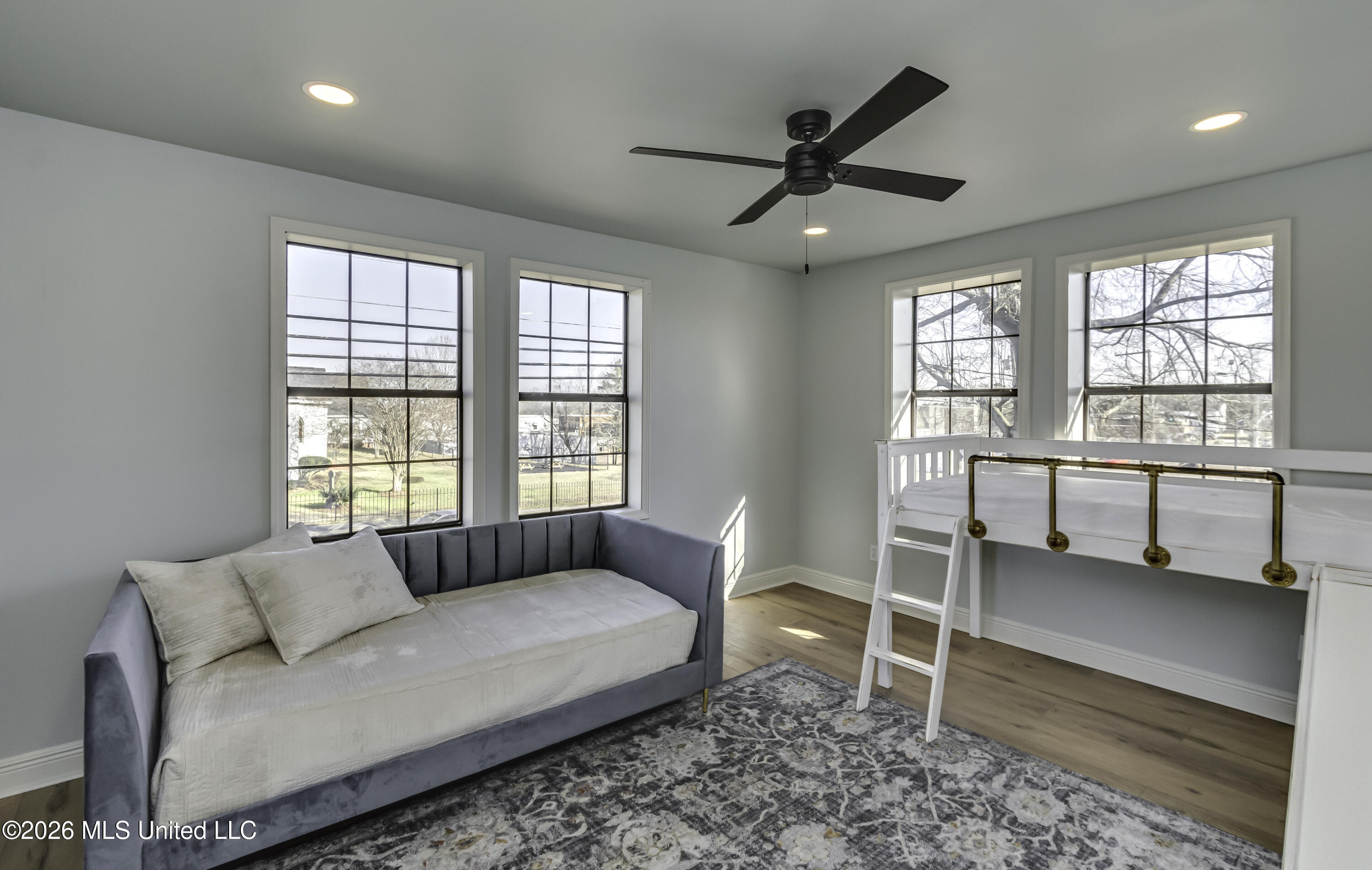 105 N College Street Property Photo 42
