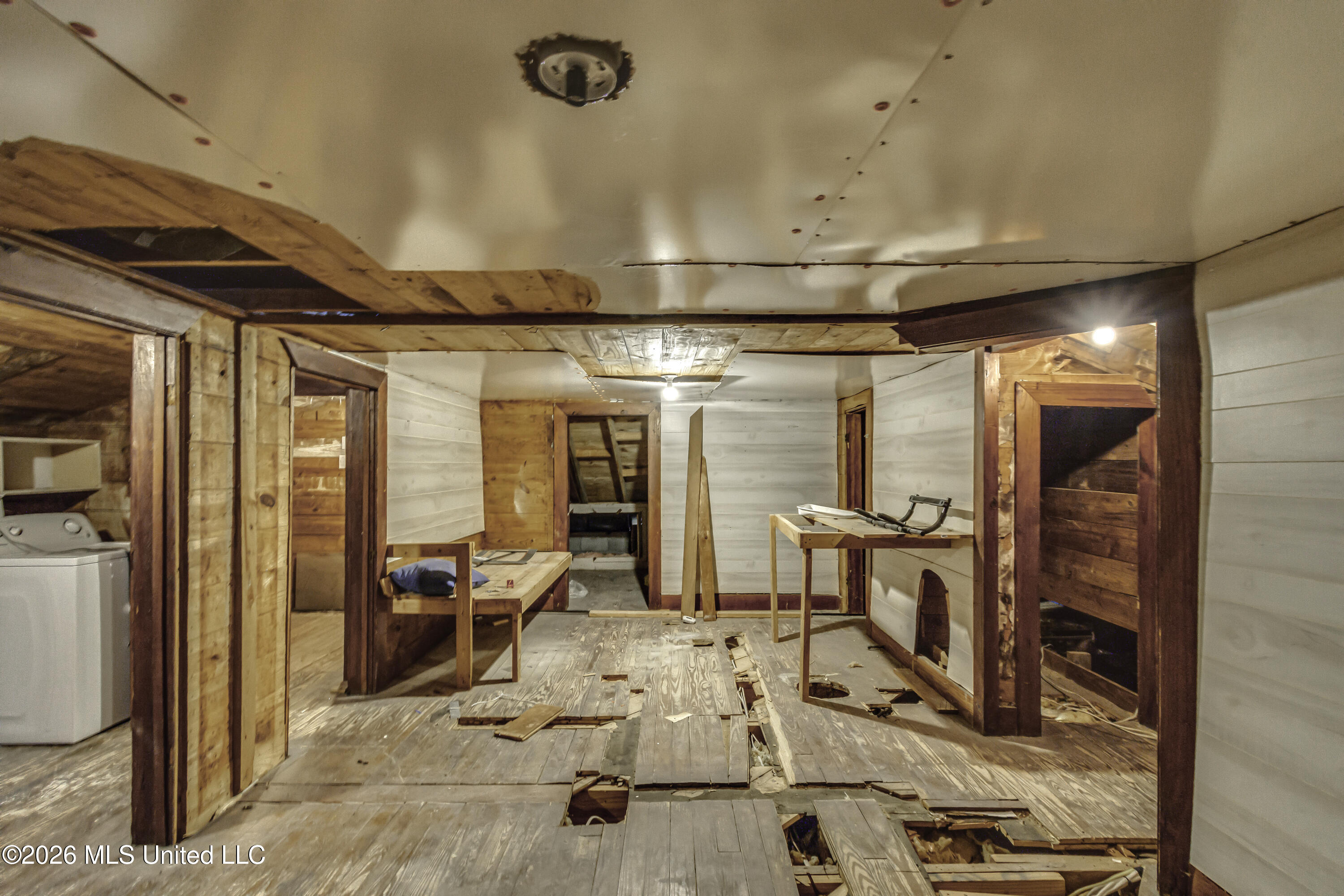 105 N College Street Property Photo 45