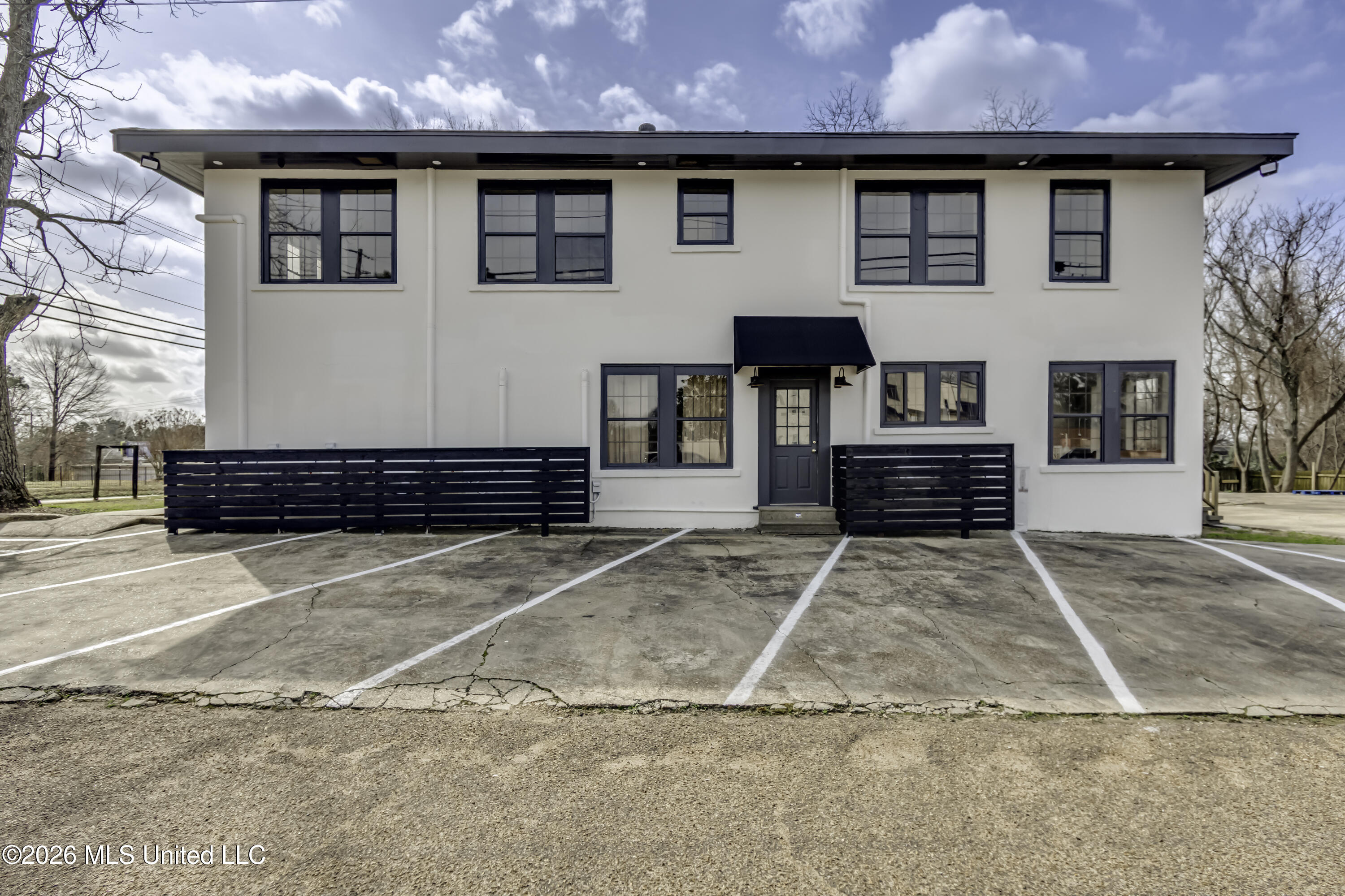 105 N College Street Property Photo 46
