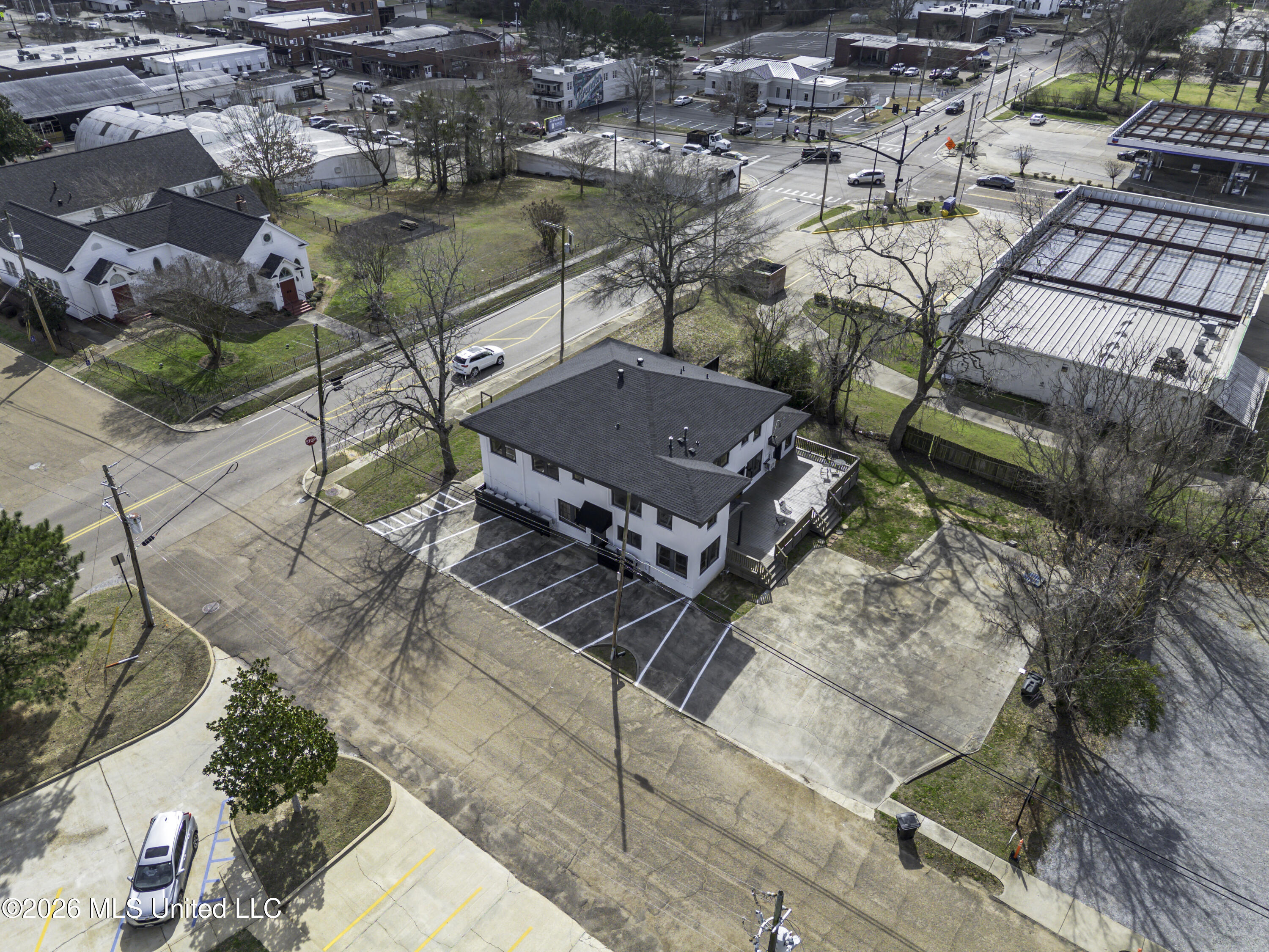 105 N College Street Property Photo 50