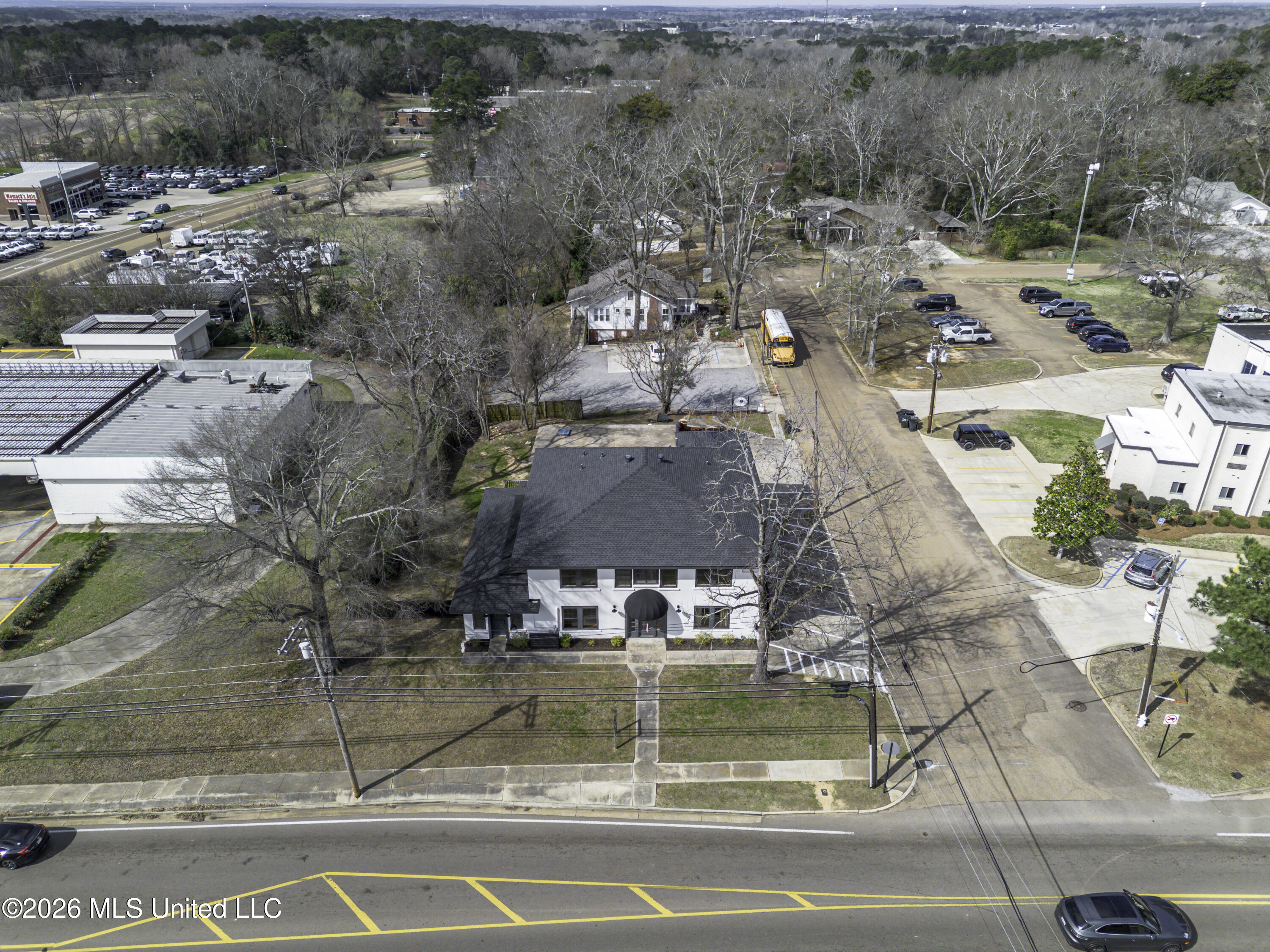 105 N College Street Property Photo 54
