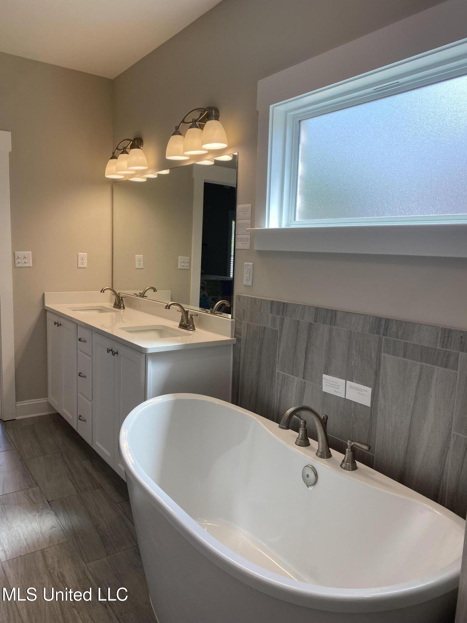 7414 Crosswinds Boulevard Property Photo 17